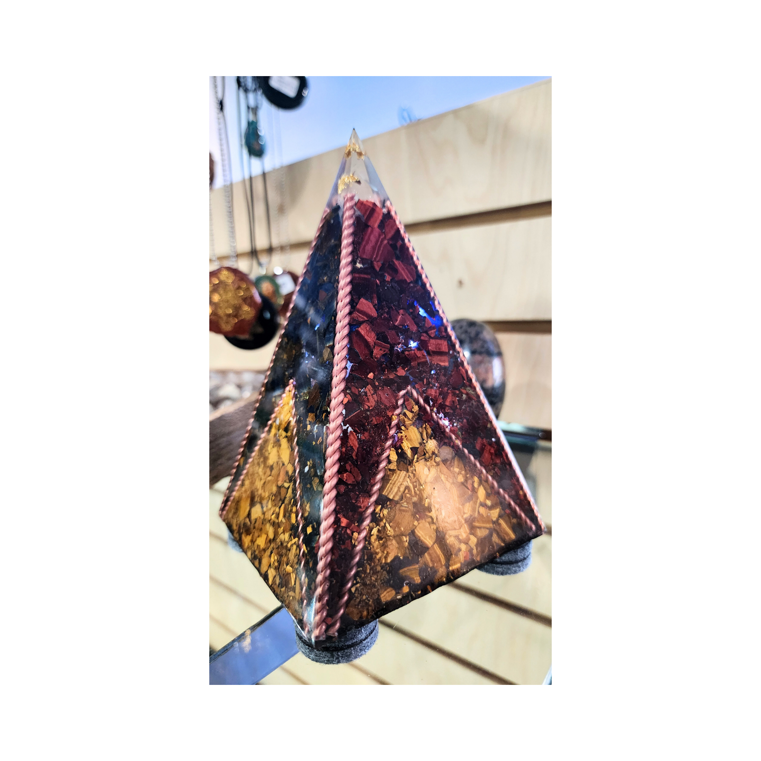Multi Tiger Eye 2 Transparant Bg.png