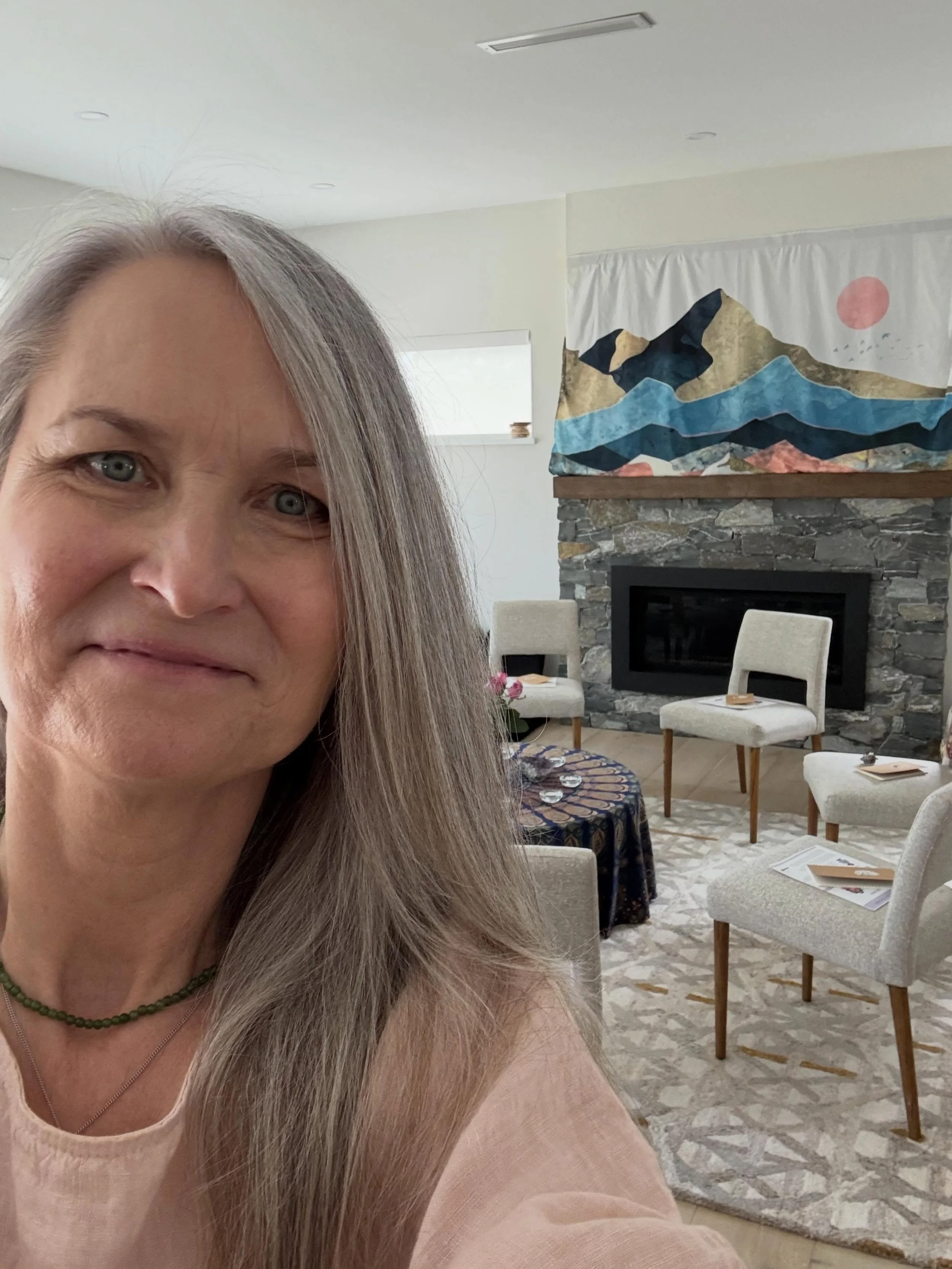 Workshop ready!! Im in my happy place, about to welcome a group of women for an afternoon of connection and co-learning. Happy Sunday, everyone!! 💕

#womensupportingwomen #embodiment #intuition #connection #northvancouverevents