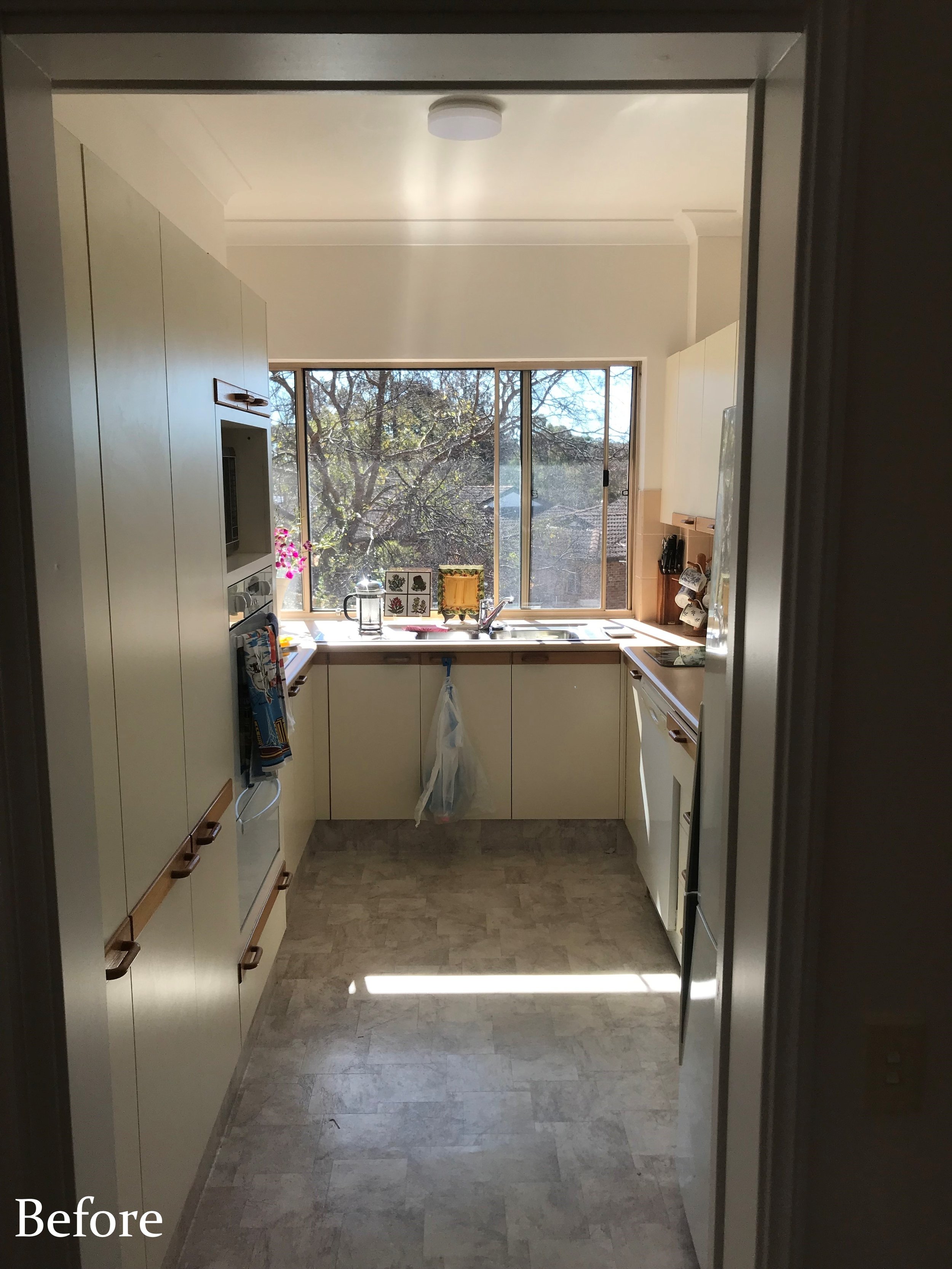 St Ives - Kitchen - Before 1.jpg