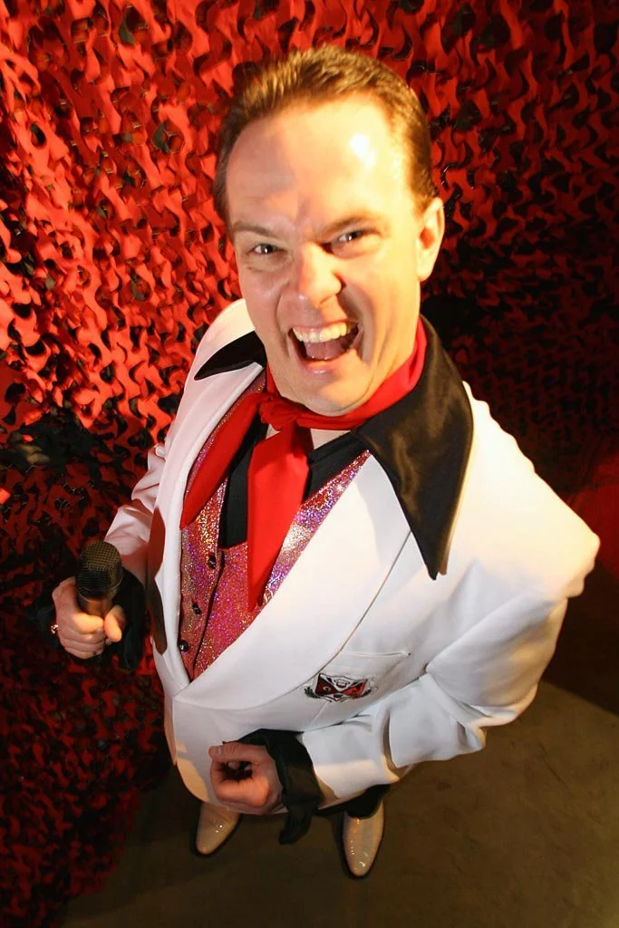 Cliff McCloe, Host