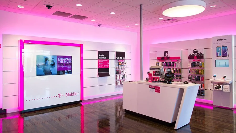 T-Mobile Digital Retail Store 1.jpg