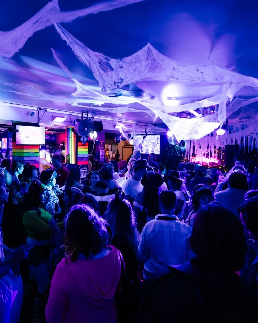 The froth doesn&rsquo;t stop when the taps close&hellip; we&rsquo;re takin&rsquo; the party straight into @midtown.newcastle for the Official Crafted Beer Festival Afterparty 🍻🔥 

We&rsquo;ve lined up a lil&rsquo; Midtown takeover, so you can refue