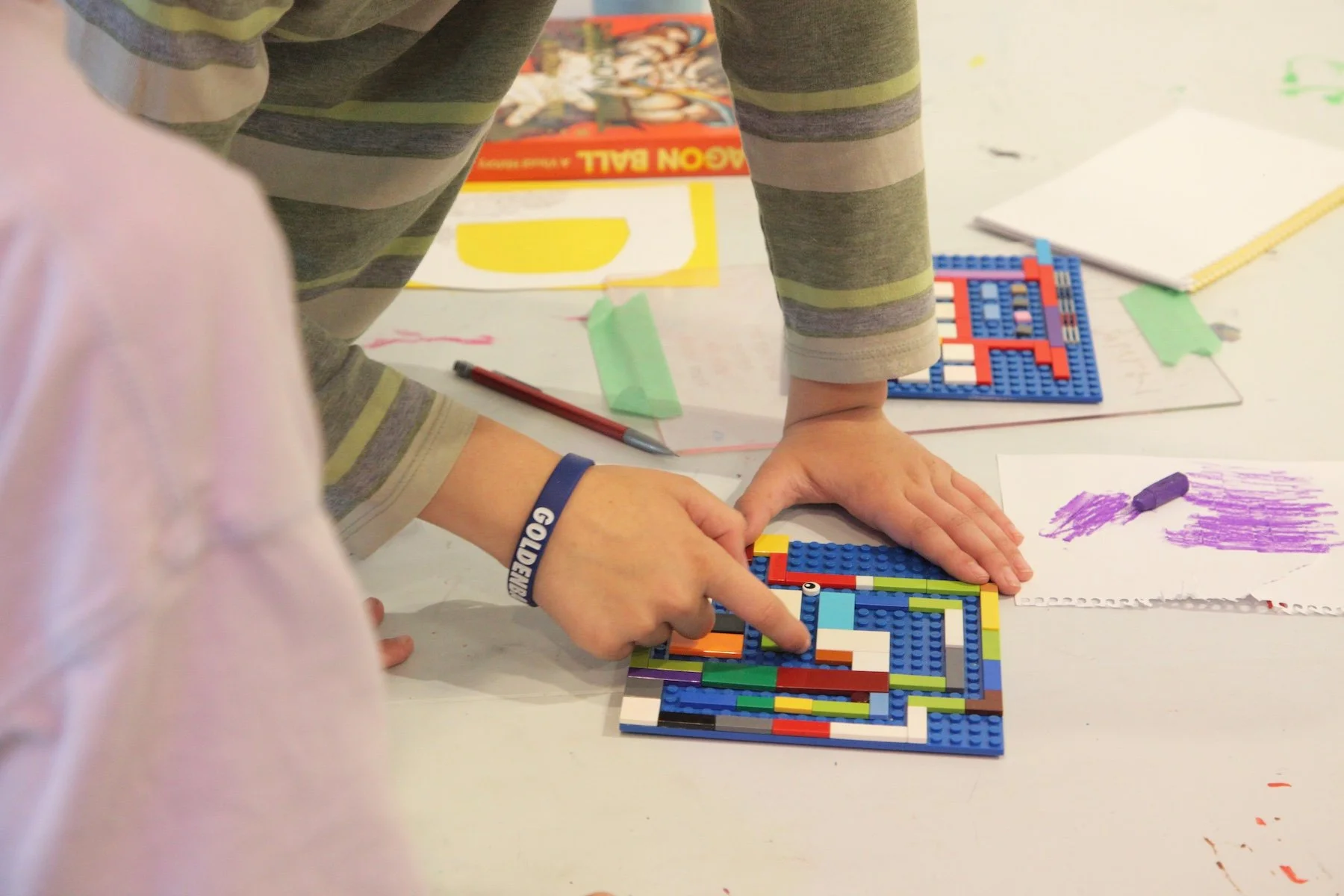 Printmaking student. Image by ILoveYouth2 (2026).