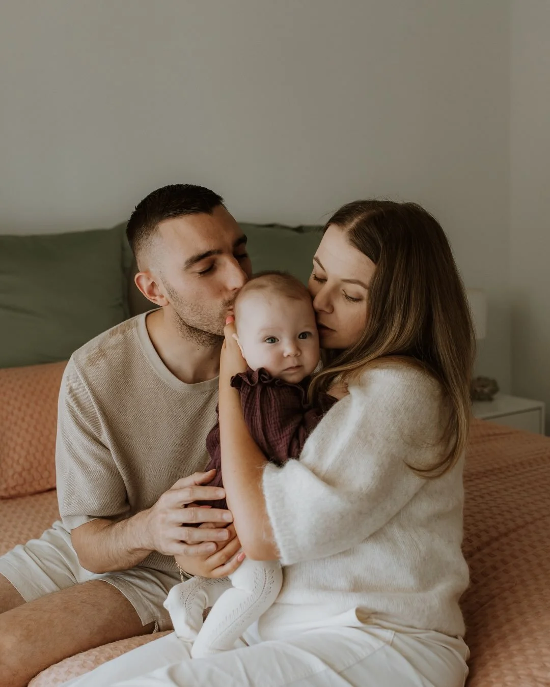 Don&rsquo;t let these moment slip you by&hellip; 

The long nights with multiple wake ups&hellip; the teething&hellip; the nap juggles&hellip; 

You blink, and these days have already moved on before you had a chance to realize&hellip;

Don&rsquo;t l