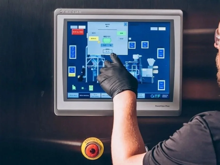 Example of RENU’s real-time monitoring dashboard for process control and optimization.