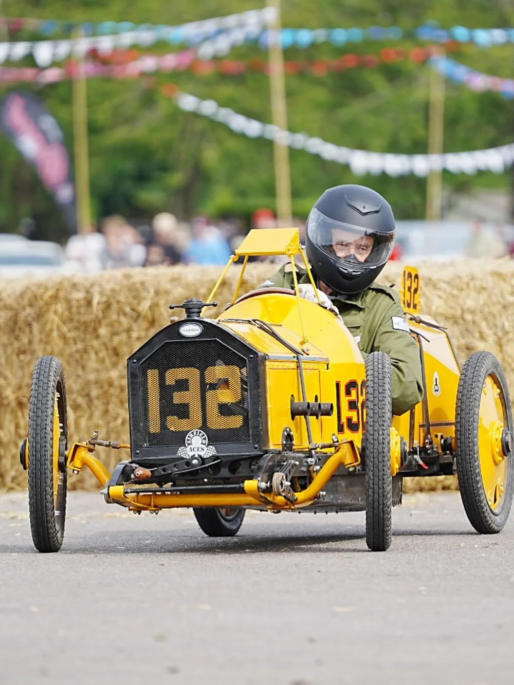 CKGB @ Goodwood 2026 🙌

#retroridesweekender #cyclekart #cyclekartgb #cyclekartsgb #cyclekartsgreatbritain #vintageracer #smallcars #scalecars #buildacyclekart #hondac90 #fabrication #handbuilt #britishmade #scalecar #vintageminiracecar #minituregra