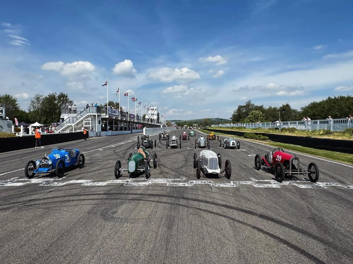 Still buzzing !!! CKGB @ Goodwood 2026

What a superb weekend at @retroridesevents Goodwood meeting, thanks for the invite 🙌 

#retroridesweekender #cyclekart #cyclekartgb #cyclekartsgb #cyclekartsgreatbritain #vintageracer #smallcars #scalecars #bu