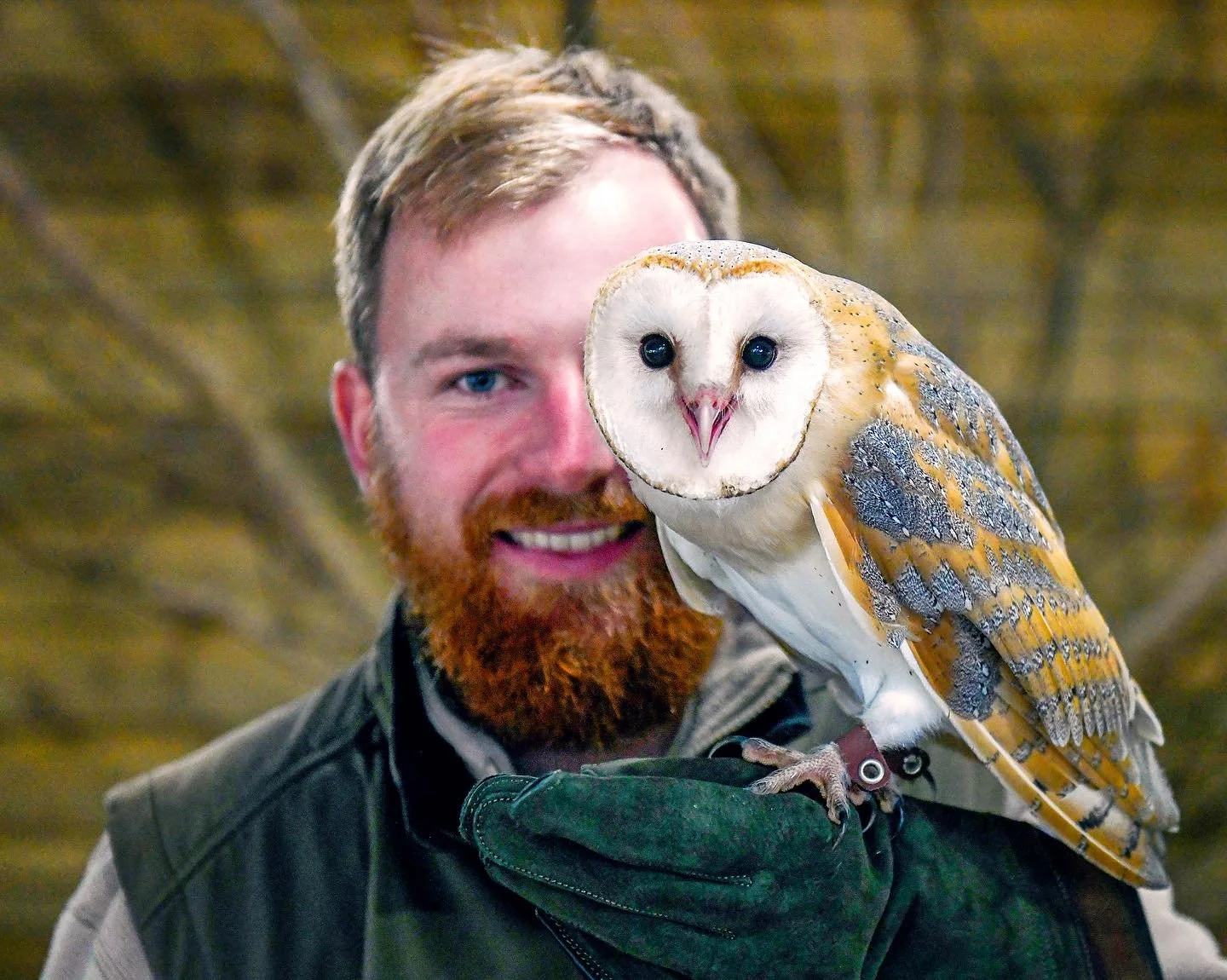 SAY CHEESE! Bird Team Member and Events Coordinator Ben Cox with two 11-week-old barn owls, Lulu and Brie, who are the newest additions to the Hawk Conservancy Trust in Andover, Hants.β¨
The pairs’ names came from a public vote in line with the