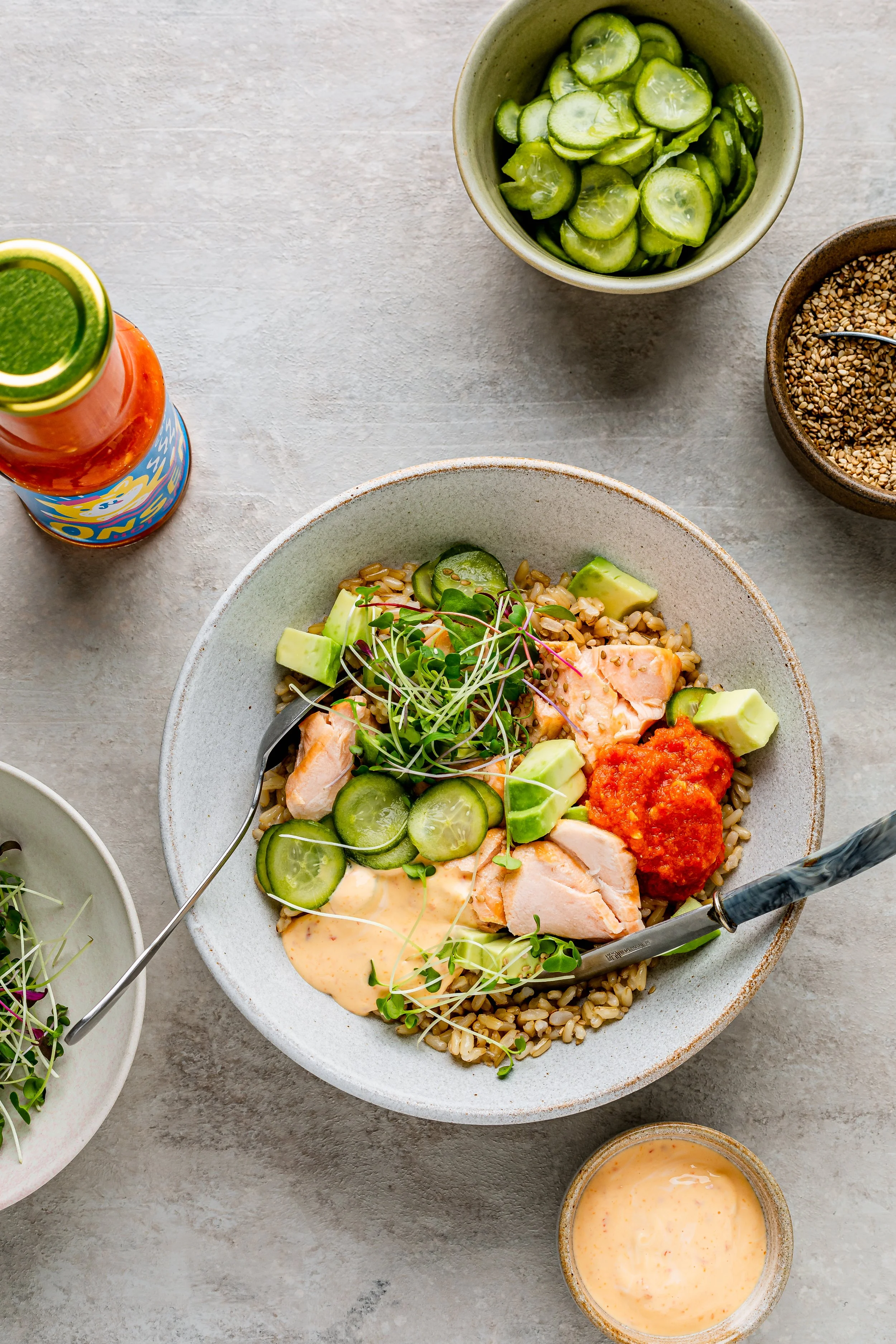 Salmon and Avocado Rice Bowl — Conbini