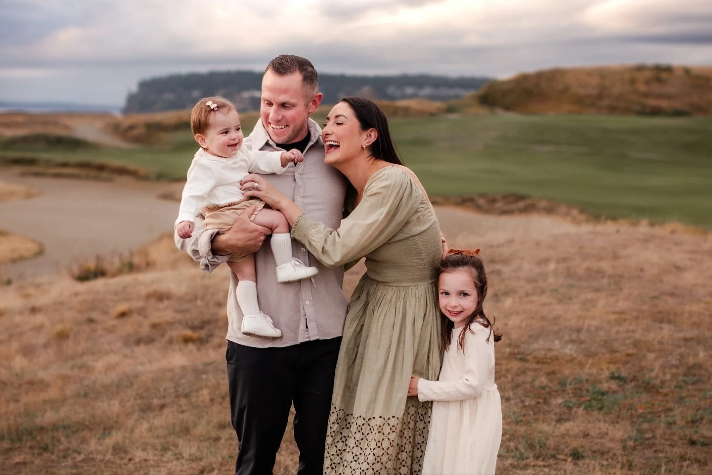 Not sure how to pick just a few to share from this sweet session! It may have been cloudy but man, was that sky showing off 😛 

If you&rsquo;re worried, I&rsquo;m going to spend your whole session barking orders like &ldquo;smile&rdquo; or &ldquo;ho