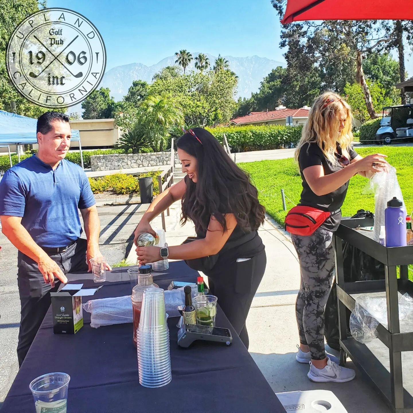 Our cart girls Lauren and Bailey are working a Bloody Mary Bar this morning for the Tri-County PDCA Golf Tournament ⛳
&bull;
&bull;
&bull;
Catch them out on the course later, serving up more drinks and snacks! 😊
&bull;
&bull;
&bull;
#bloodymarybar #