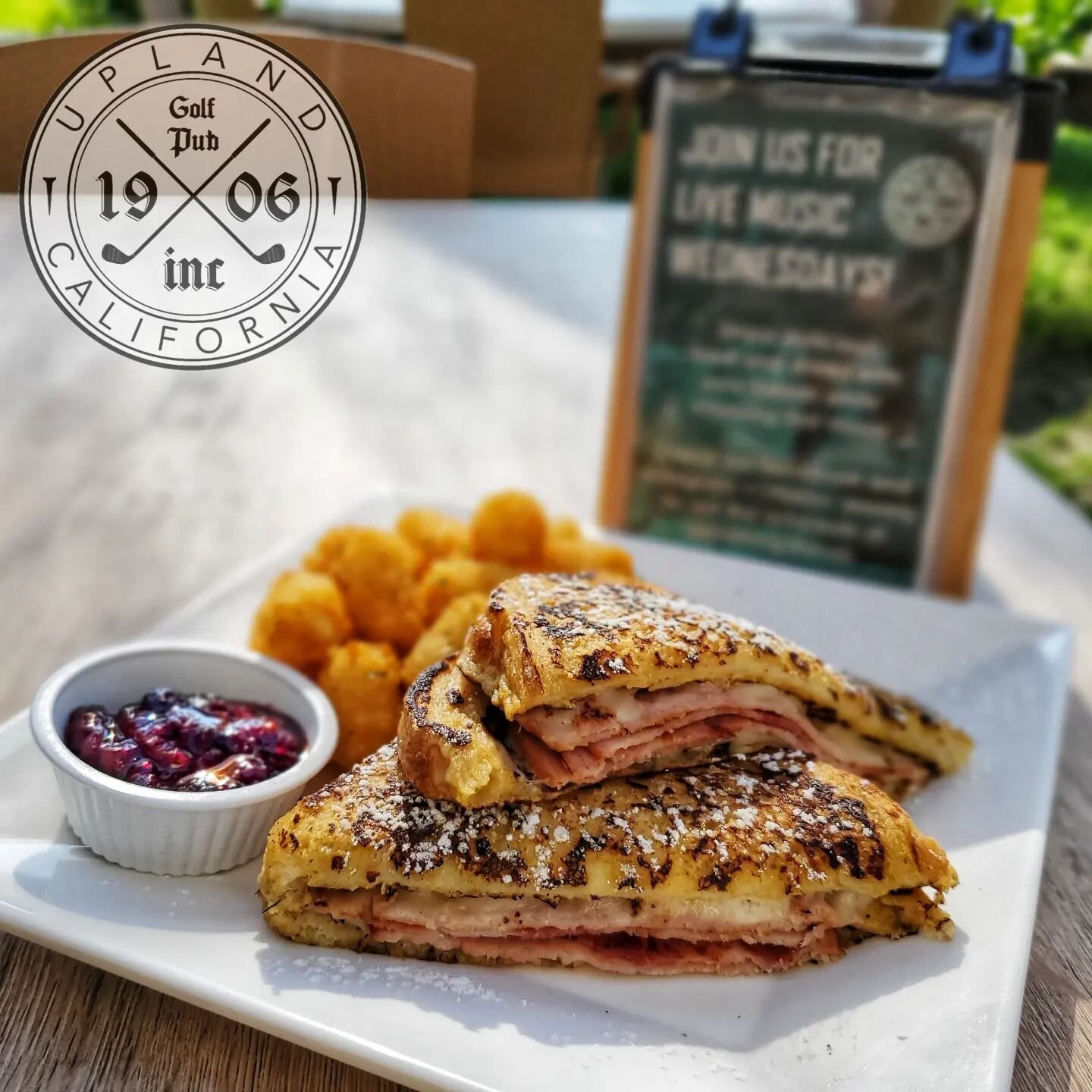 We serve up our special brunch menu every Sunday, but we have a delicious brunch-worthy sandwich that's available ALL WEEK LONG: our Monte Cristo Sandwich!! Now served with our house made mixed berry jam 😋
&bull;
&bull;
&bull;
French toast battered 