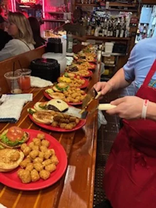 14-top-table-order-Arts-Tavern.jpg