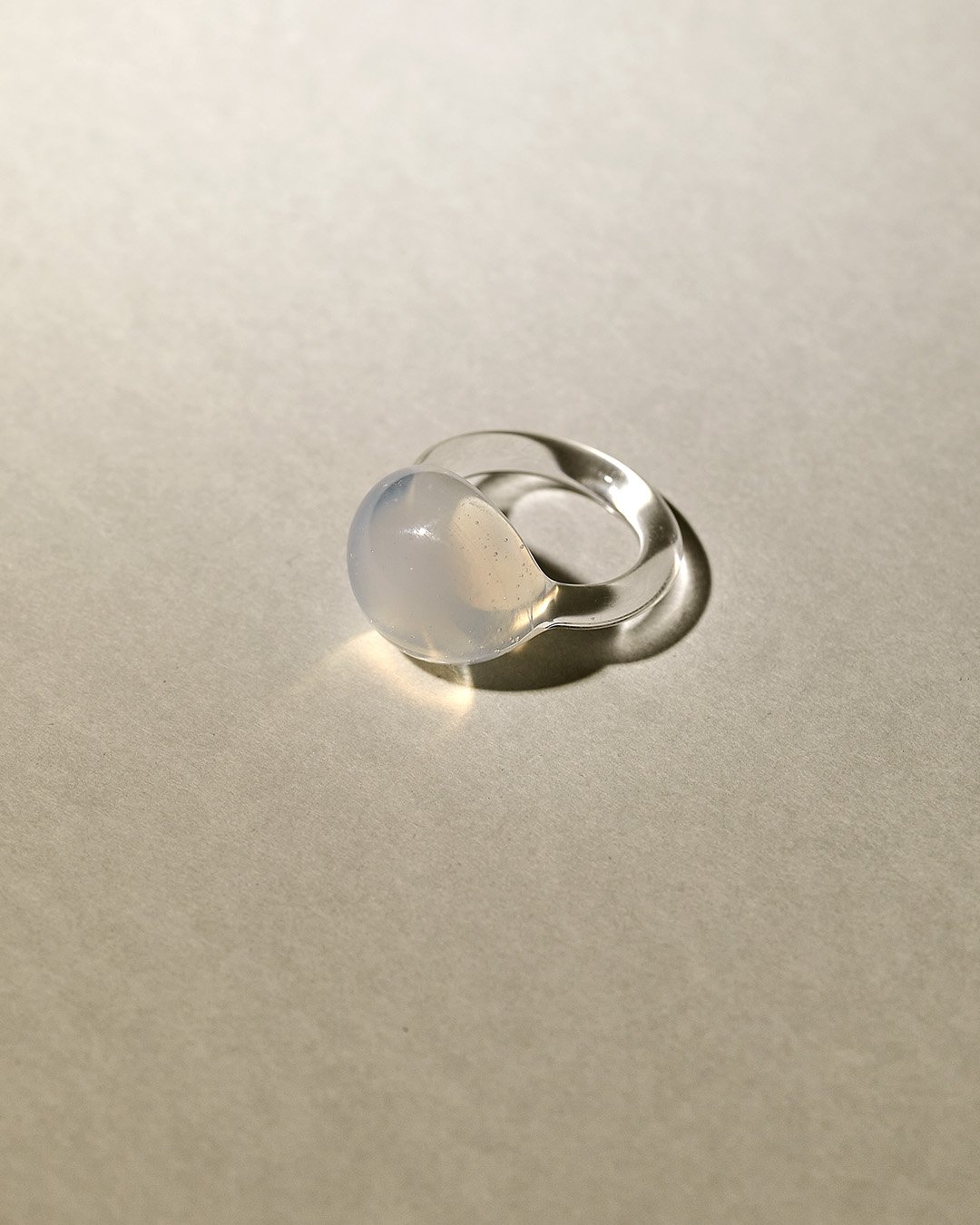 MOMAROHE-BAGUE-PACKSHOT-NEBULEUSE-BLANCHE.jpg