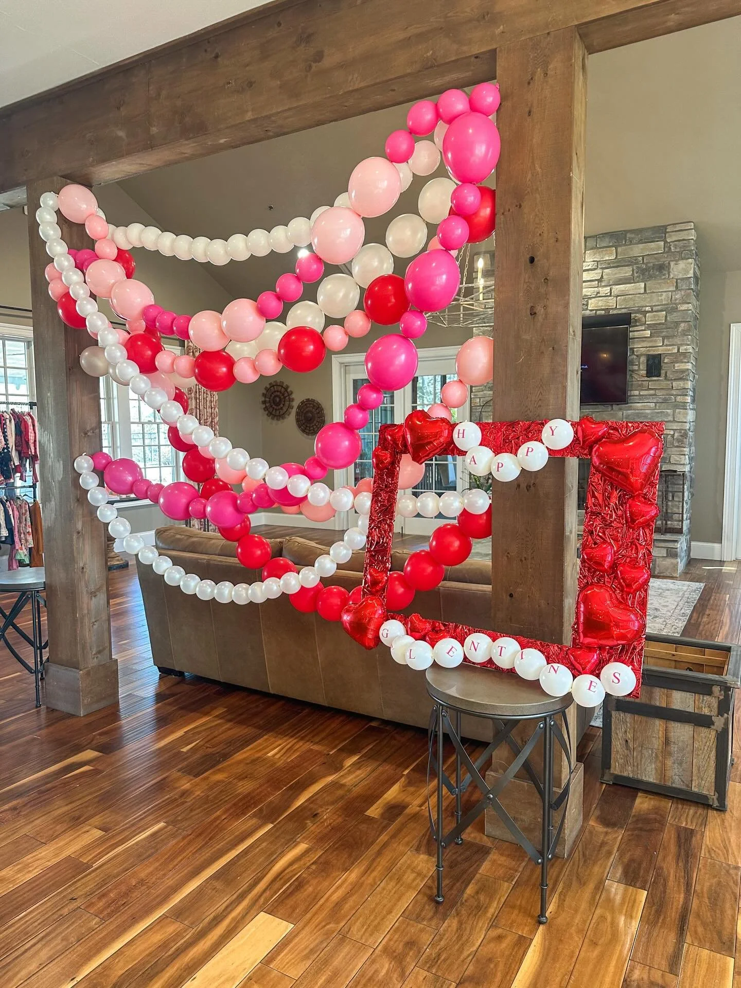 The perfect photo op for the GALENTINES😍
.
.
.
.
.
#balloonbackdrop #linkballoons #valentinesballoons #balloonheart #nashvilleballoons
