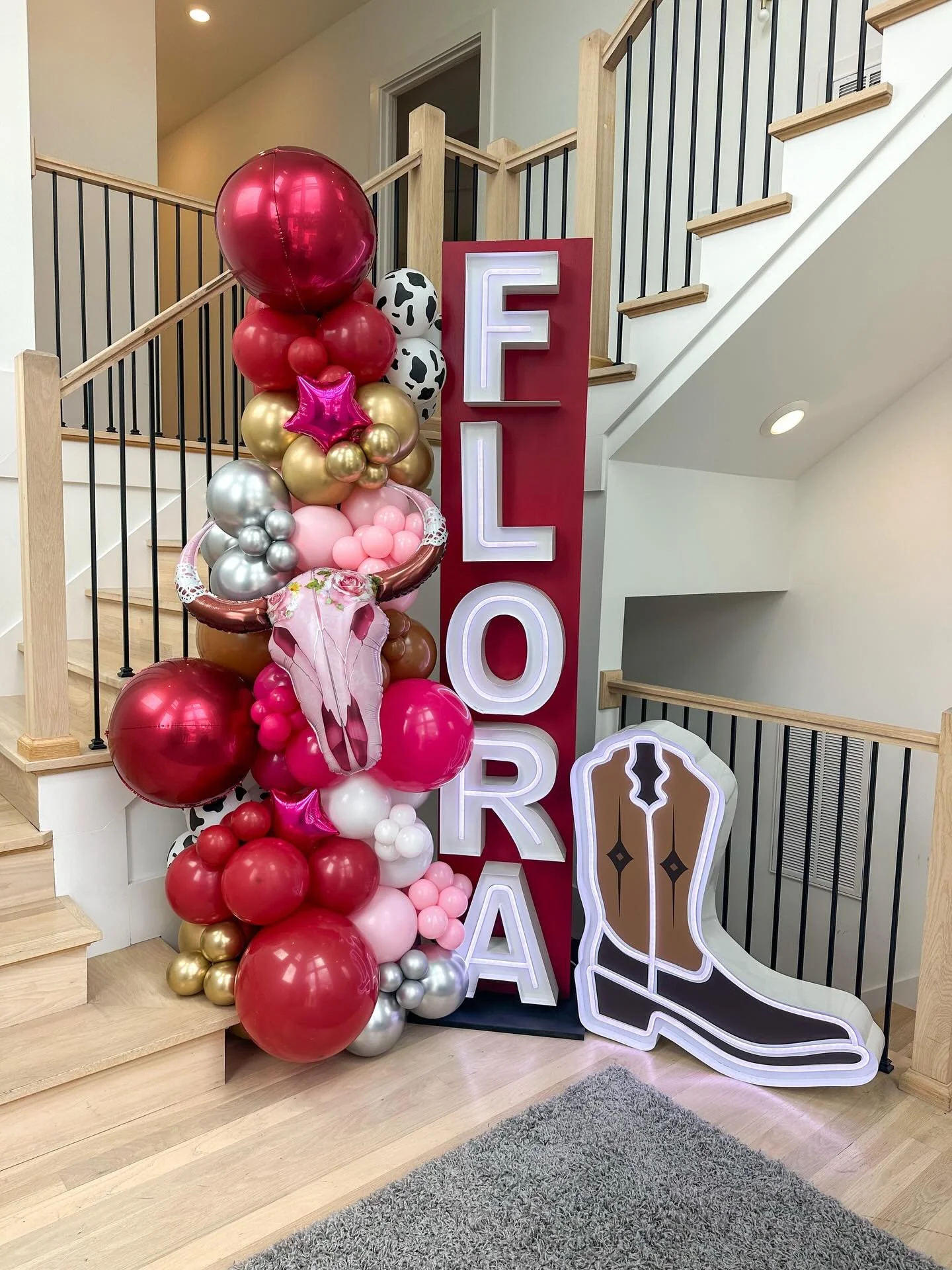 Every element of this install was magic! The mini led stack was the perfect entrance statement!
.
.
.
.
.
#nashbash #nashvilleballoons #nashvillebachelorette #nashvillebacheloretteparty #bacheloretteballoons