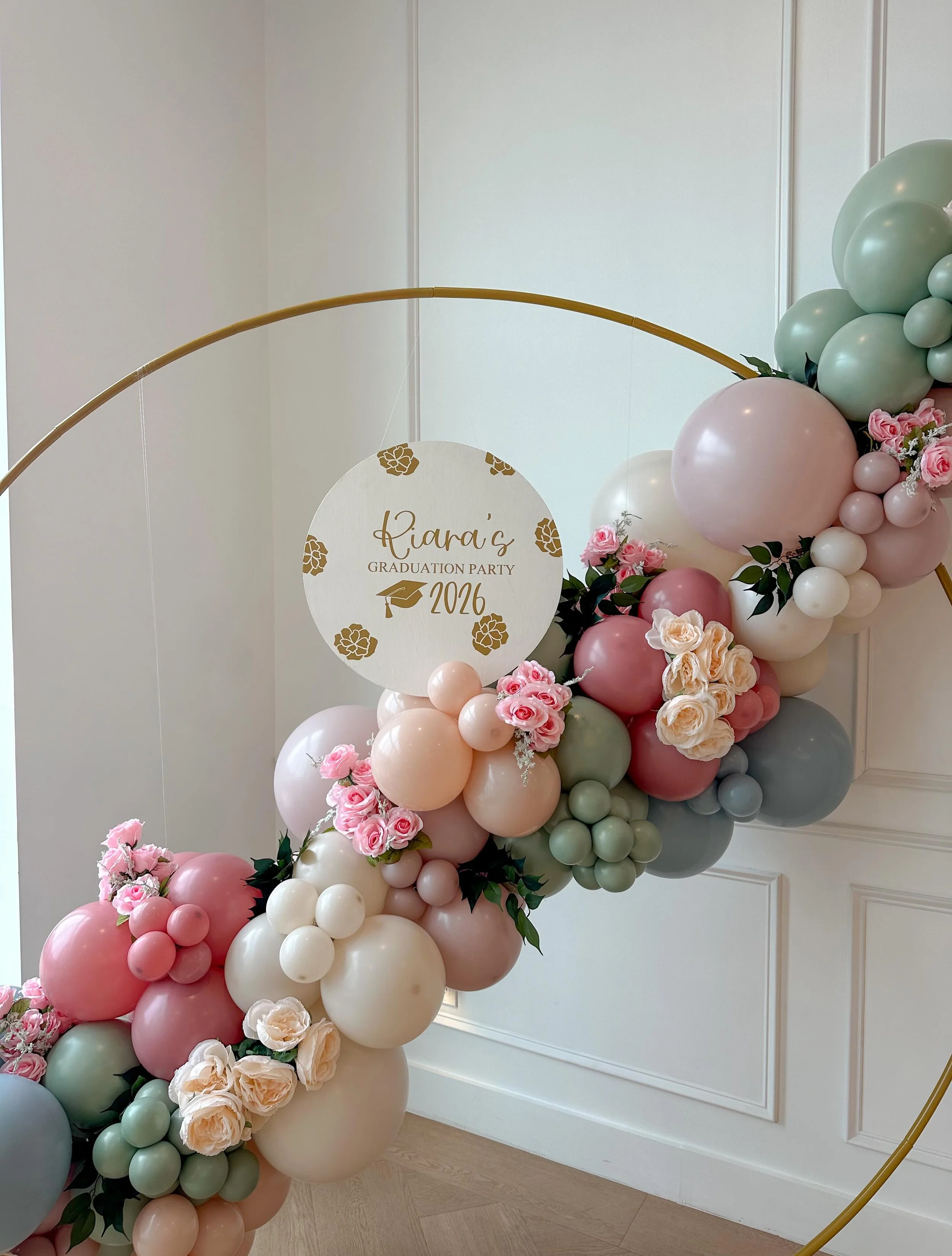 A stunning balloon backdrop for a stunning venue!
.
.
.
.
.
#2026grad #graduationballoons #balloonbackdrop #sumnercountytn #onestoppopdesigns