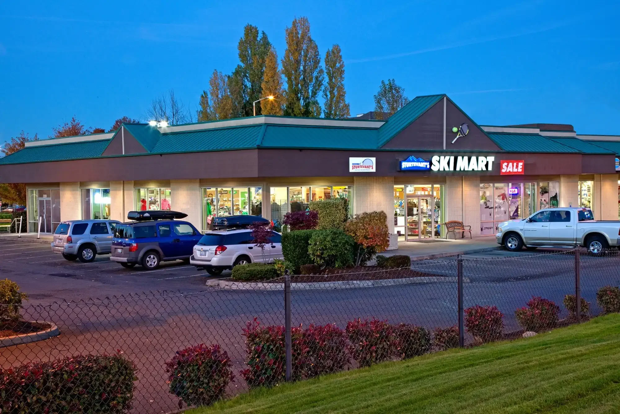 STURTEVANT'S SKI MART - TACOMA