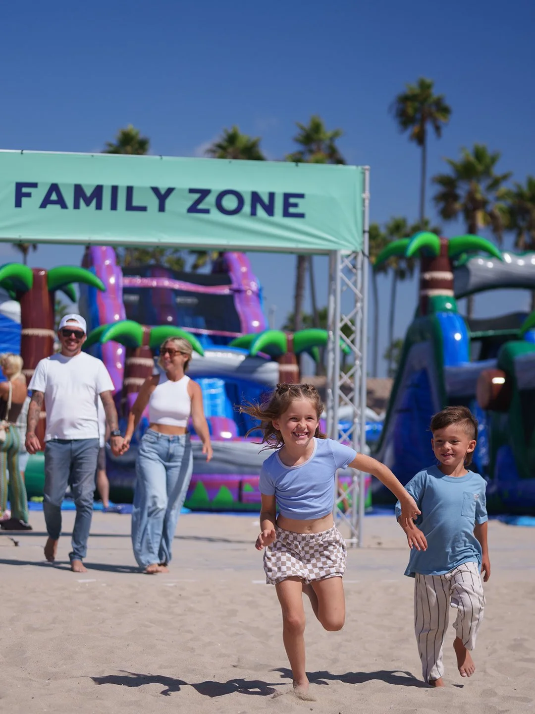 When we say Pacific Airshow brings the entertainment for all ages inside Show Center&hellip; THIS is the kind of wild energy we&rsquo;re talking about, our family entertainment is next level! 😎

Everyone is invited at Pacific Airshow! ✈️🔥