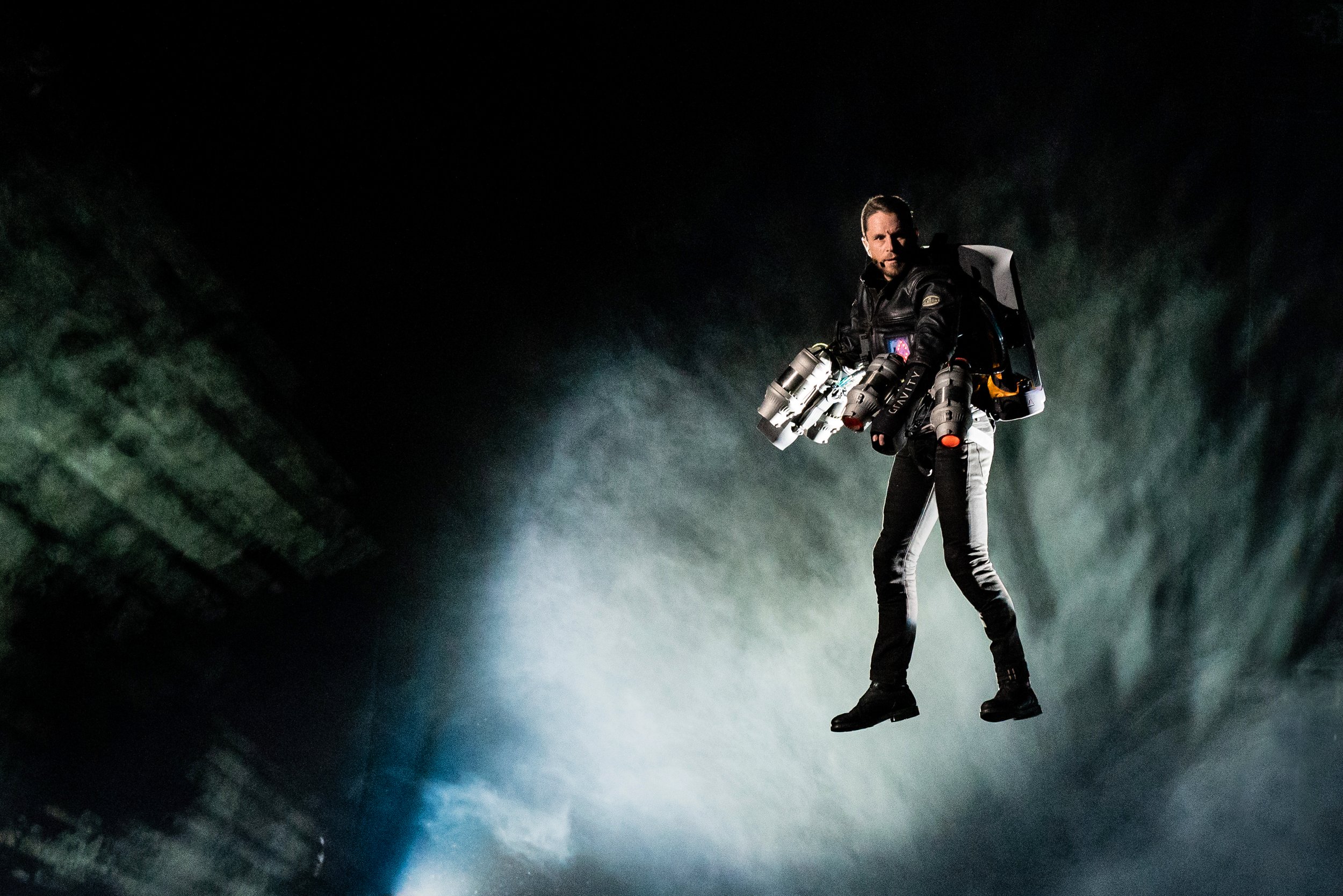 flying on stage at CiscoLive event Spain Jan2020.jpg
