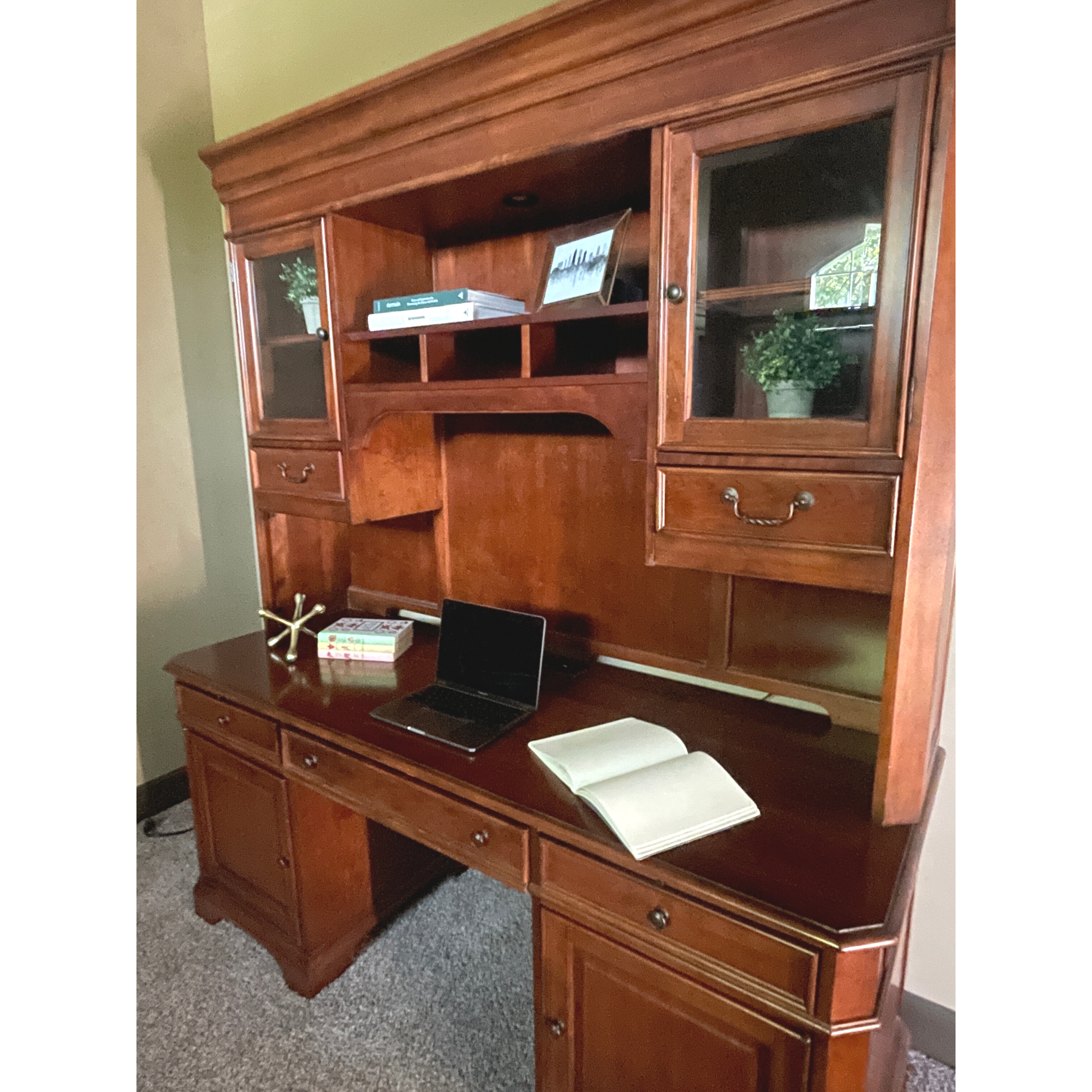 Wood Credenza Desk and Hutch