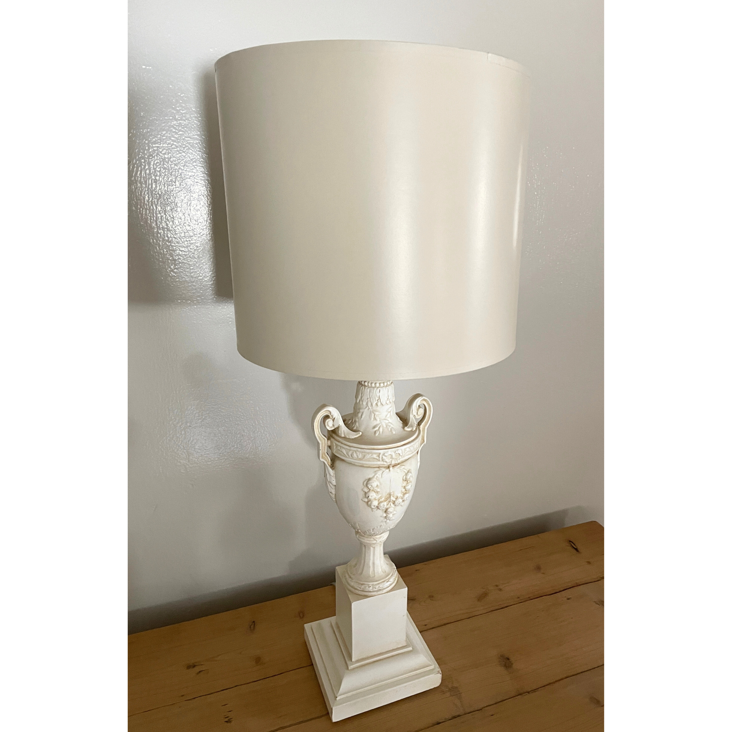 Barbara Cosgrove Urn Lamp