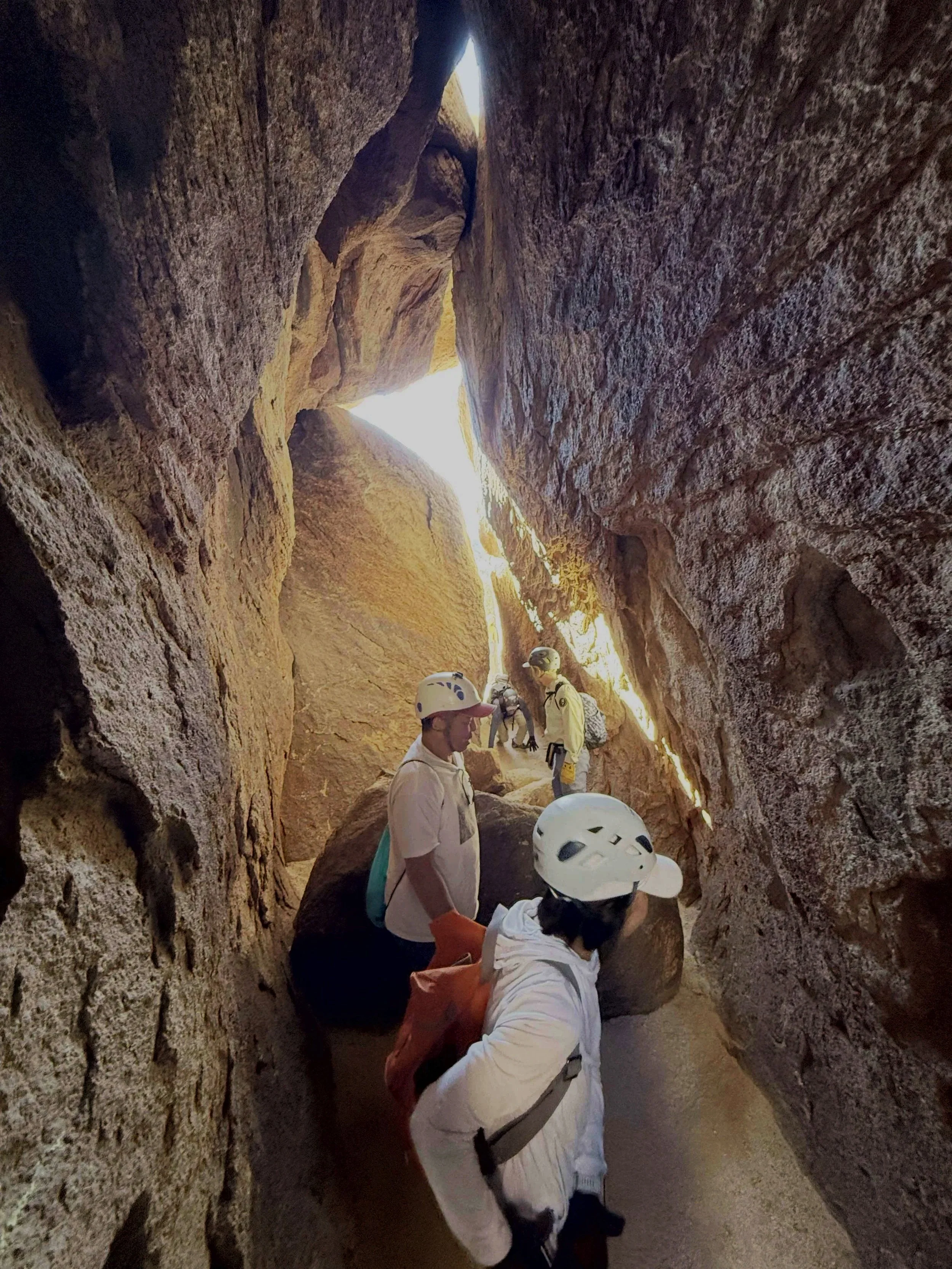 the-overlook-cave-corridor-route-joshua-tree-national-park-o.jpg