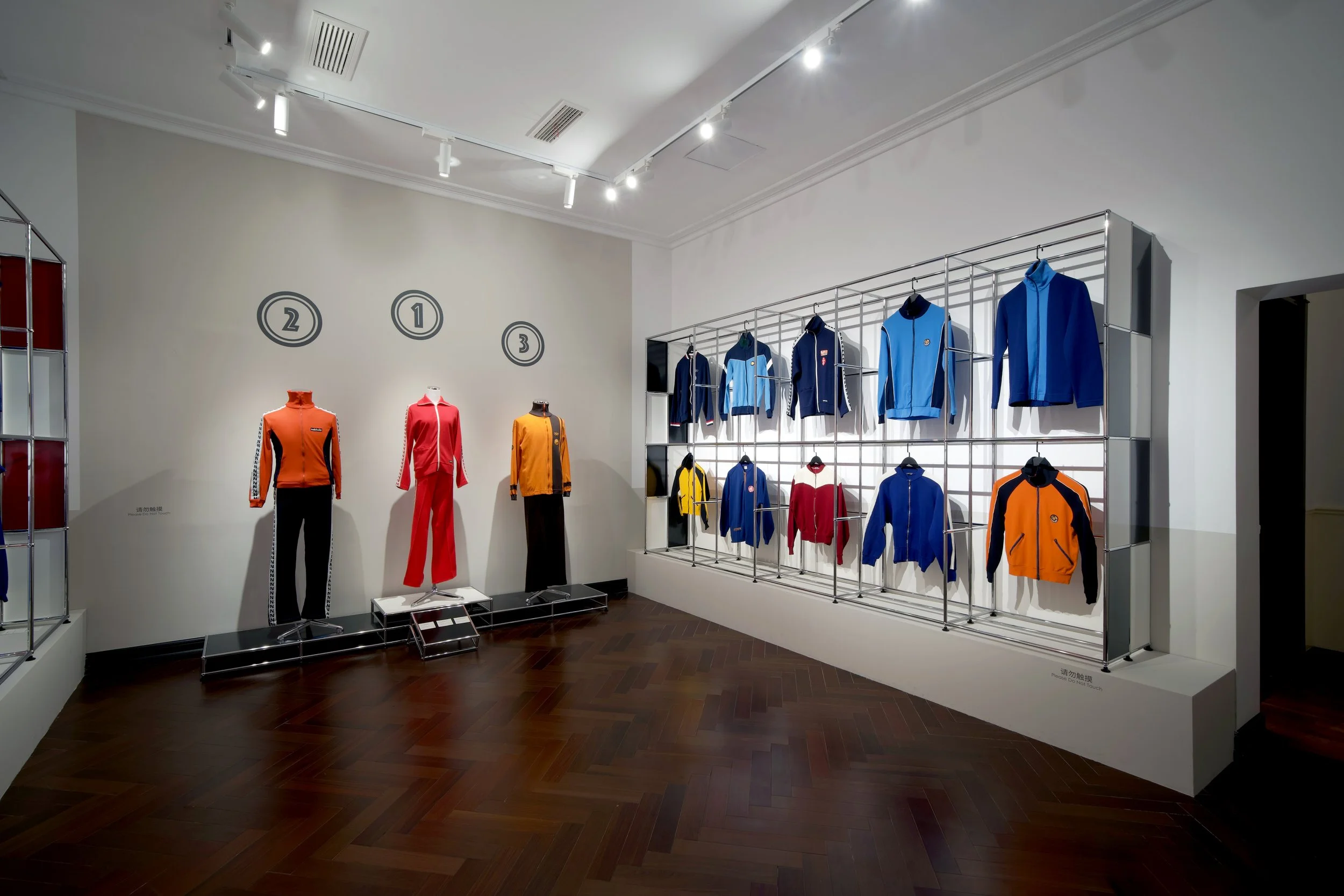 一楼展厅-2.jpg