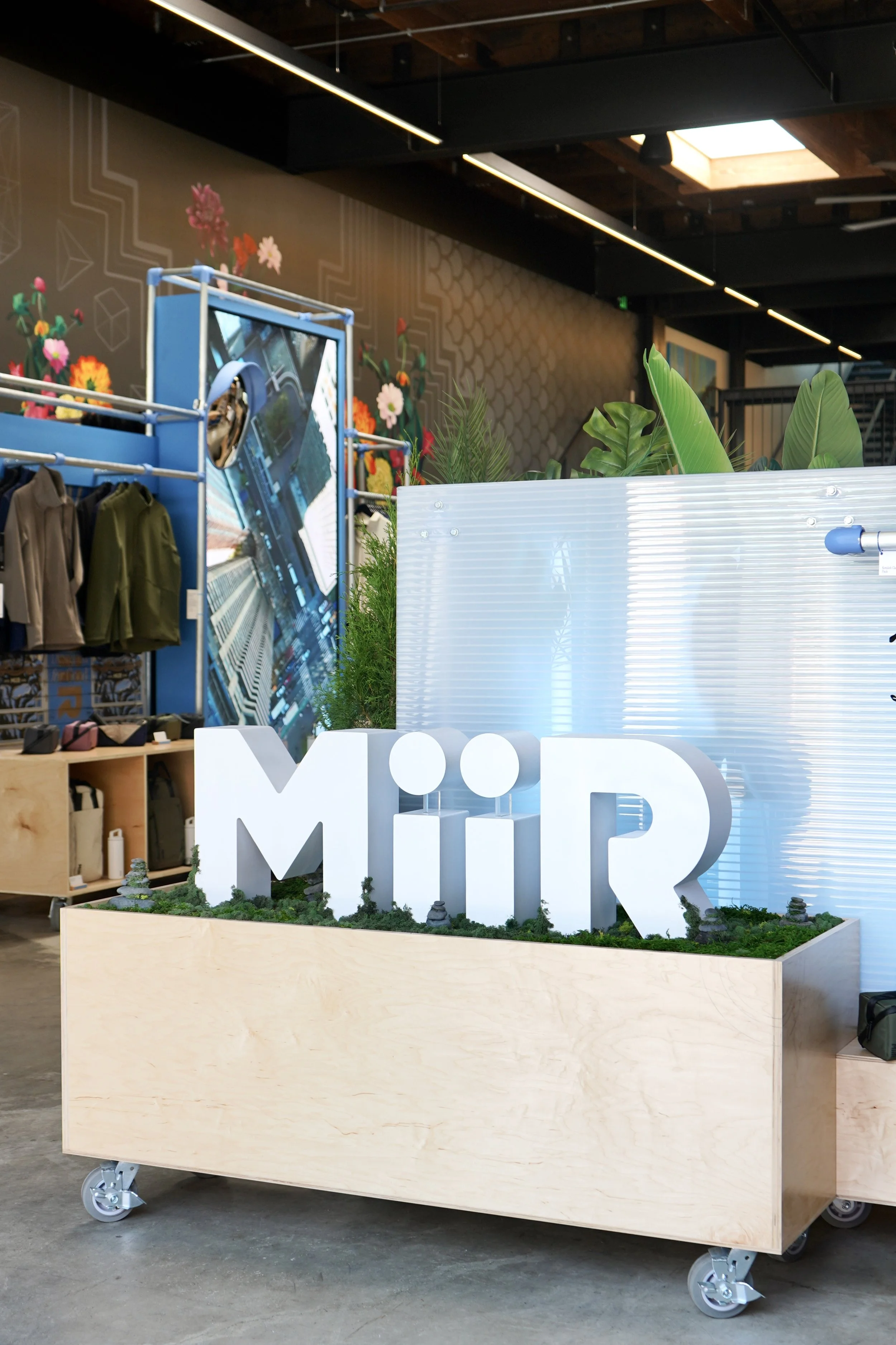 MiiR Retail Concept