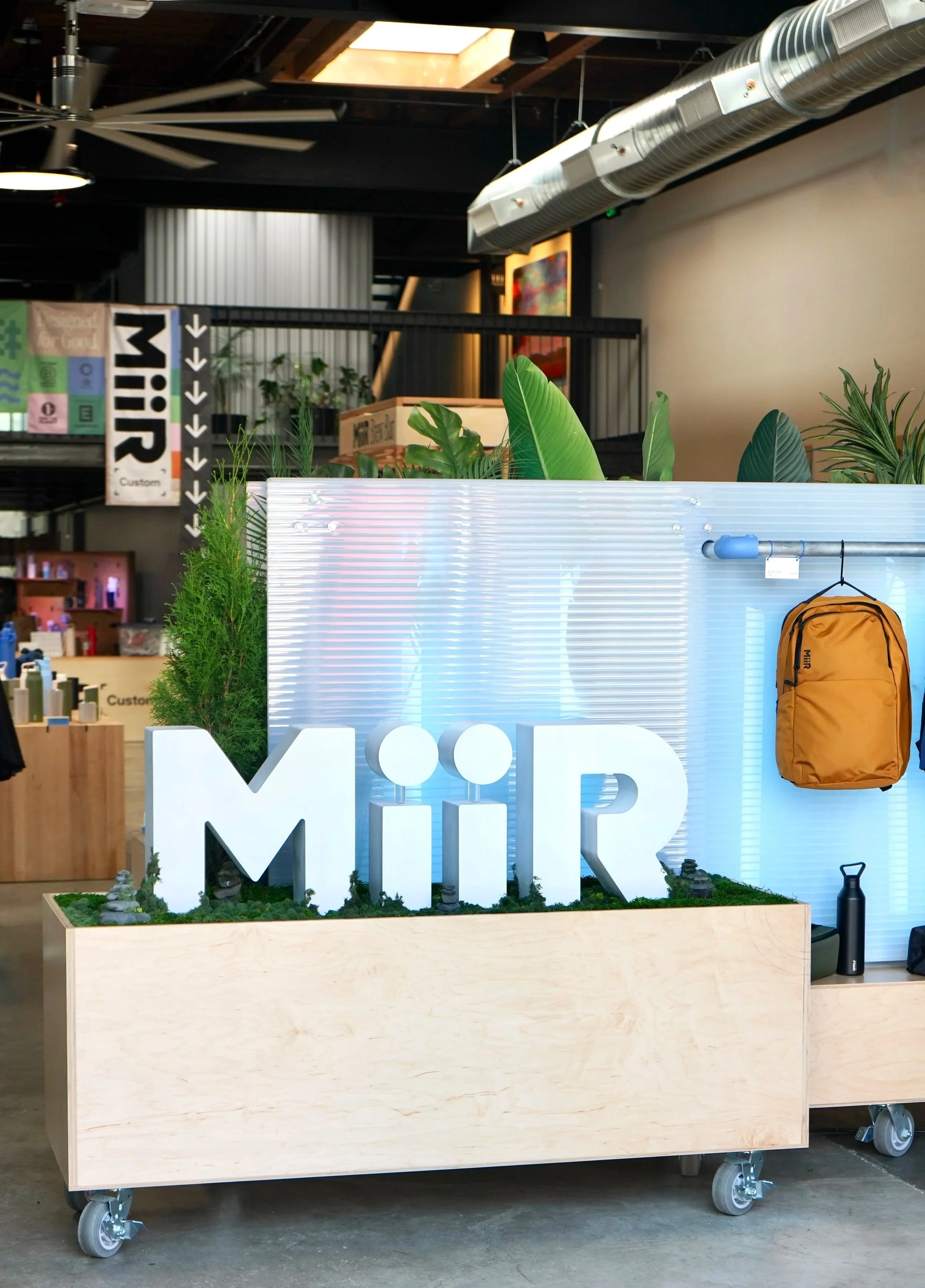 MiiR Retail Concept
