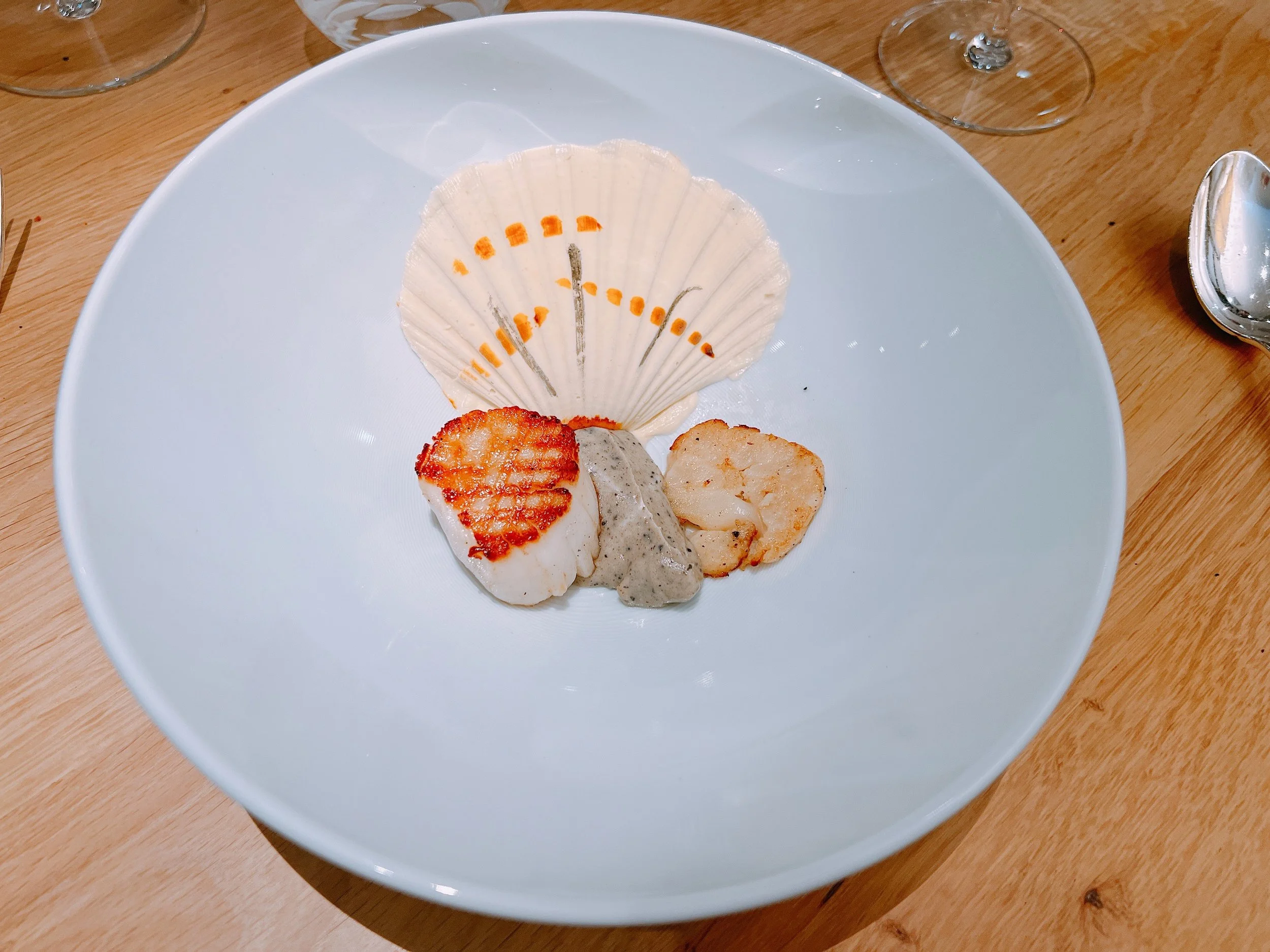 Scallops, cauliflower