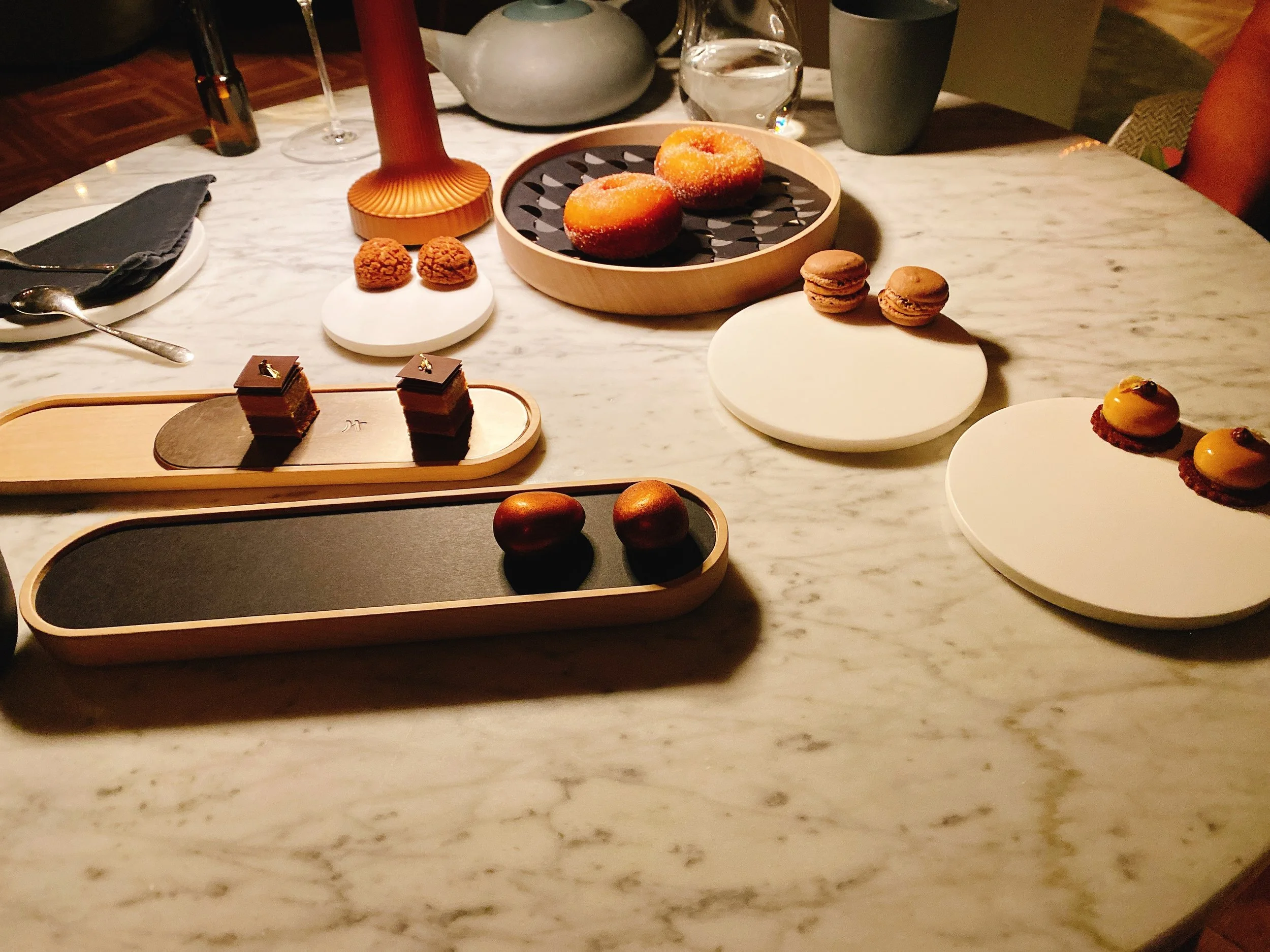 Petit fours