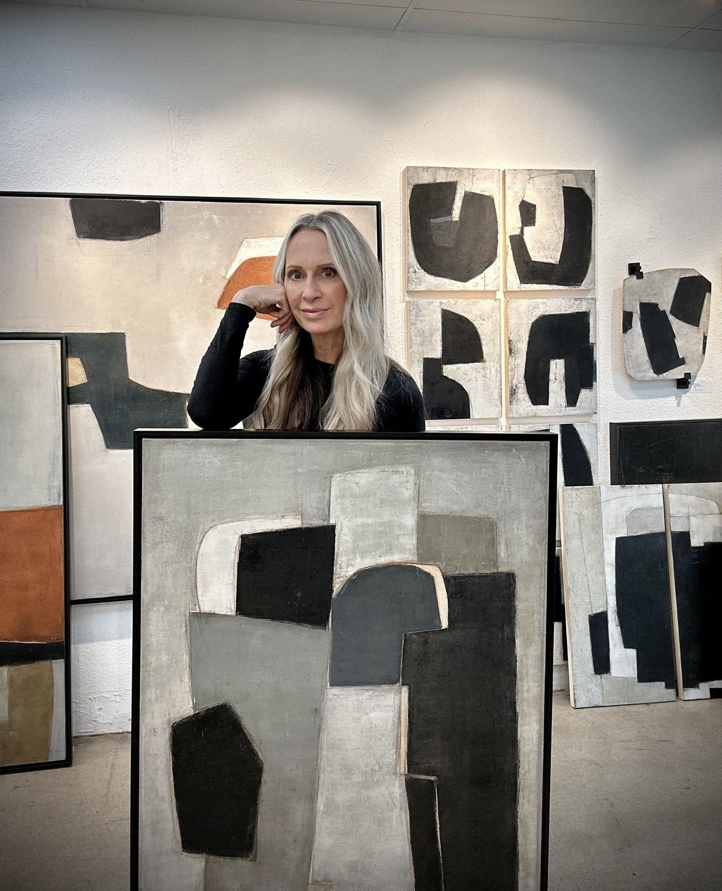 Today! 2:00pm! Kippi Leonard's artist Talk!⁠
⁠
Step back in time to 1965 and immerse yourself in the cutting-edge creativity of the mid-century modern era. Gain insights into the historical context and key characteristics behind Leonard&rsquo;s exhib
