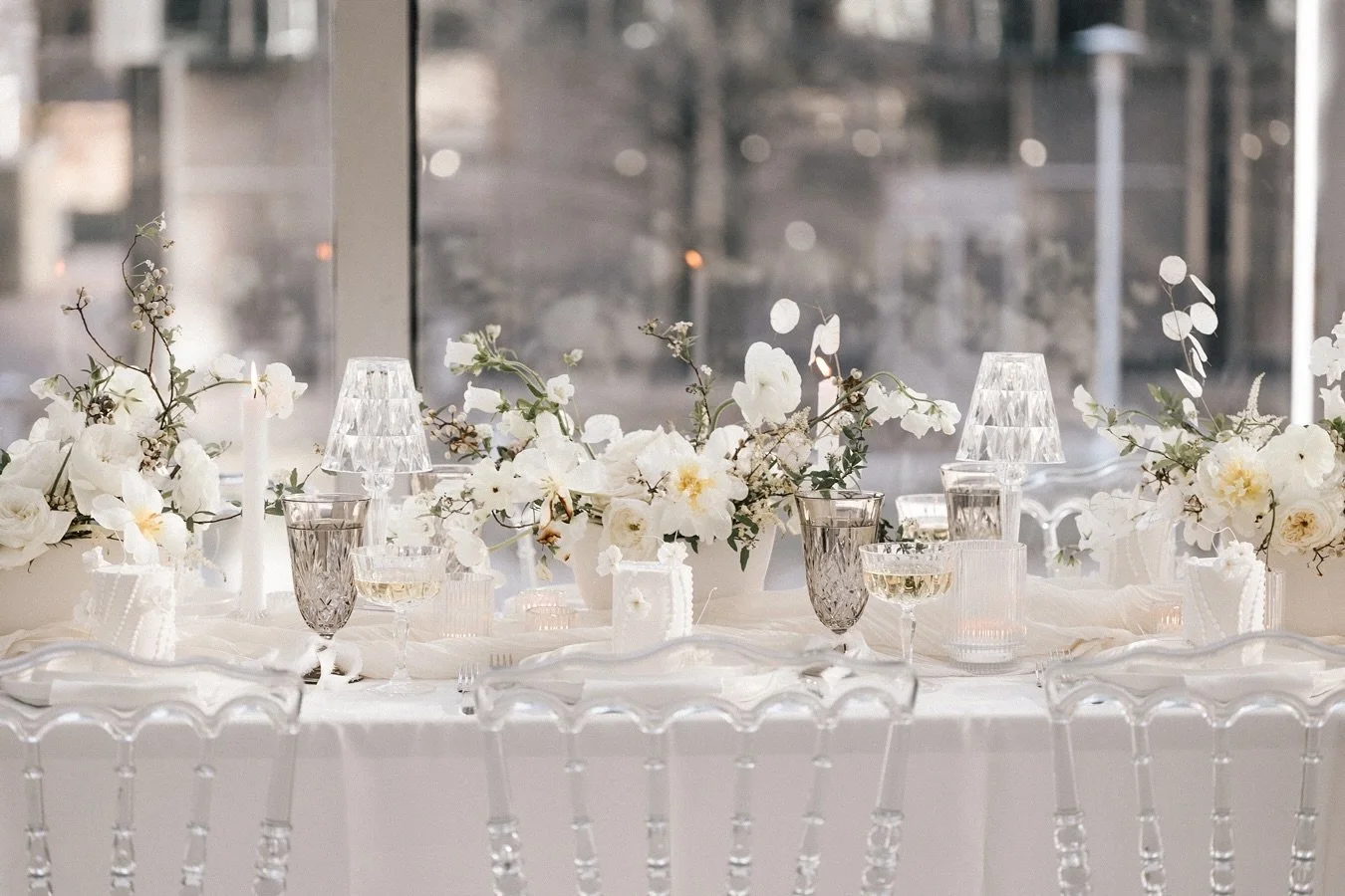 🤍

Planning: @wanderlustweddingsandevents
Concept &amp; Stationery: @angelaprodesign 
Photography: @linneamariephotography 
Linens: @partymosaic 
Floral: @twigandvinefloralstudio 
Venue: @wintergardenppg 
Rentals: @alloccasionspartyrental 
Video: @t