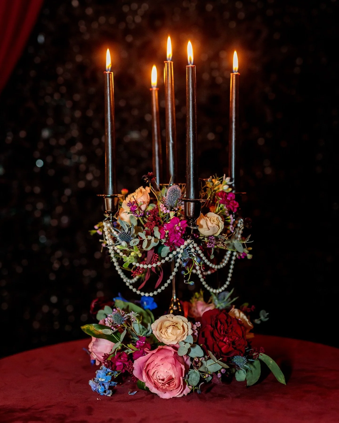 Happy Fall 🍂

Photography: @chadisaiahphoto 
Linen: @partymosaic 
Flower wall: @brittanyannesevents 
.
.
.
.
.
#floral #floraldesign #wedding #weddingflowers #bridal #floralart #pawedding #wvwedding #florist #floristry #floristlife #smp #burghbrides