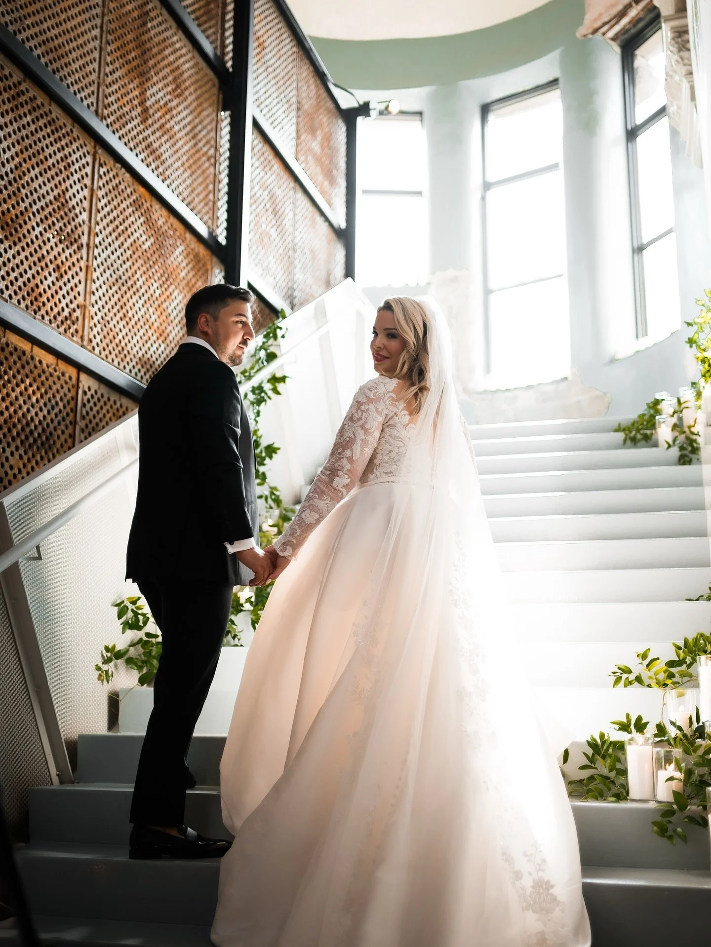 Happy Anniversary S &amp; J 🩵

Still so much love for everything we designed for their day! 

Photography: @skysthelimitphotography 
Planning: @wanderlustweddingsandevents 
Venue: @museumlabpgh 
Floral Design: @twigandvinefloralstudio 
Rentals: @the