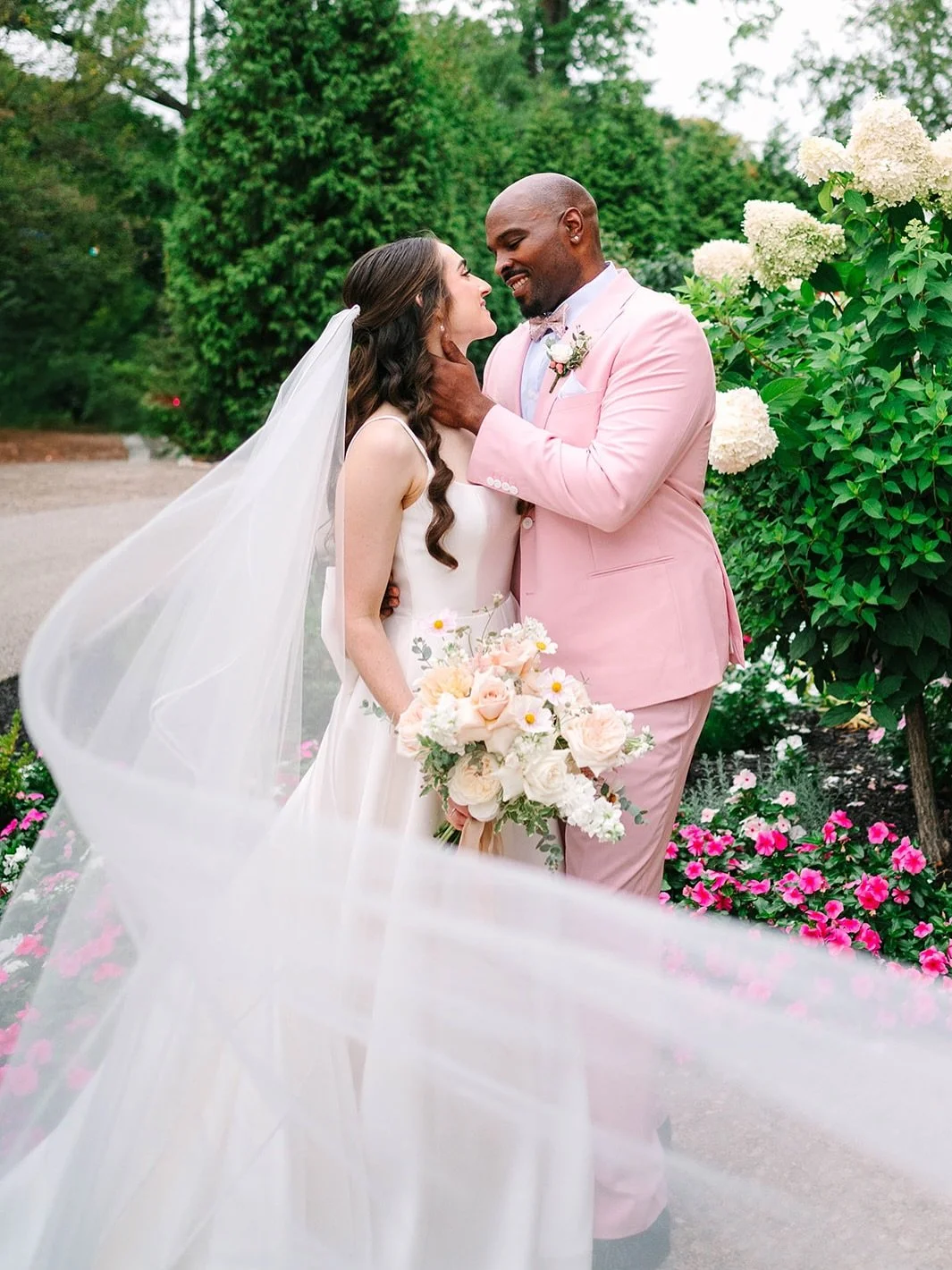 The perfect day for A+X💖

Photography: @kathrynhyslopphotography 
Coordination: @wynneventplanninganddesign @holly_wynnevents 
Venue: @mansionsonfifth 
Floral Design: @twigandvinefloralstudio 
Cake @alexrobbacake
.
.
.
.
.
.
#floral #floraldesign #w