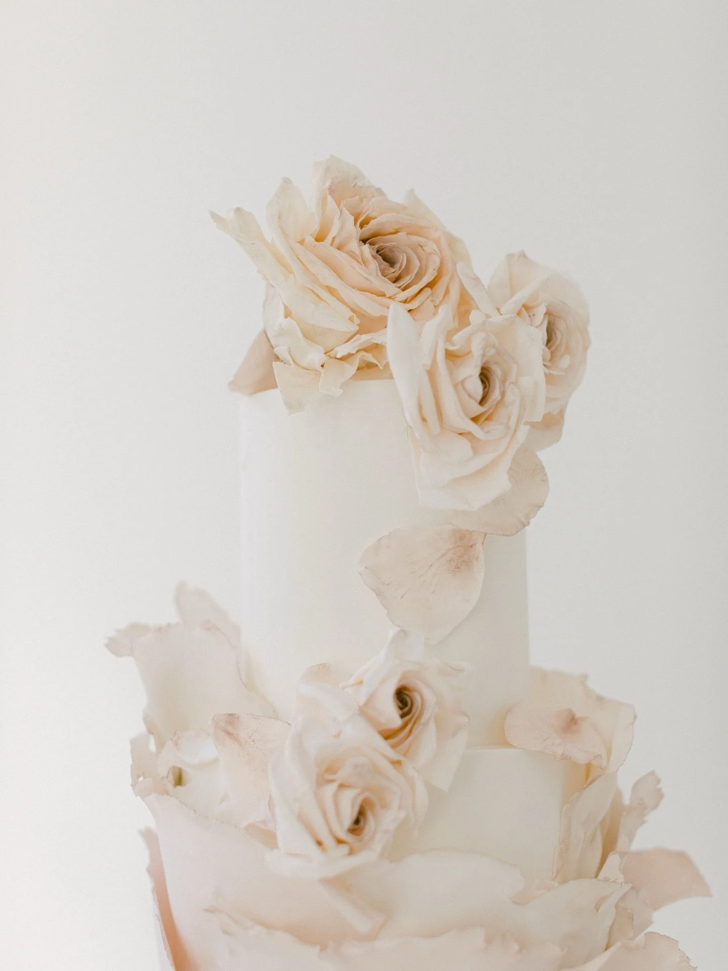 Designed to be experienced from every angle, not just admired at a glance.

Always love collaborating with planners whose eye for design and care for their couples elevate the entire creative process 🤍

This one is for couples drawn to thoughtful, d