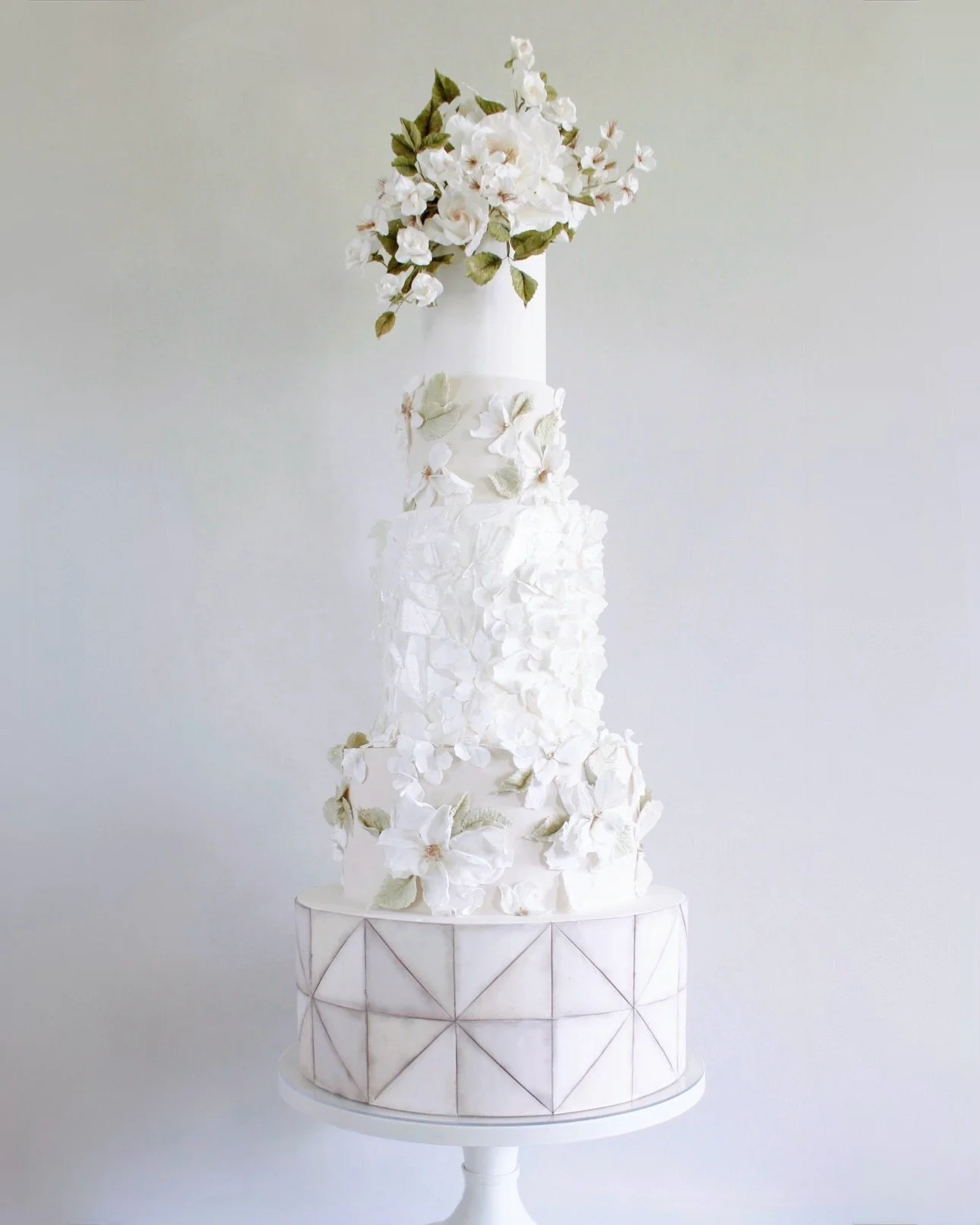 When couples make the creative process feel effortless.✨

T+T brought so much personality, warmth, and infectious energy that the design seemed to reveal itself naturally.

They had a clear sense not only of what they were drawn to aesthetically, but