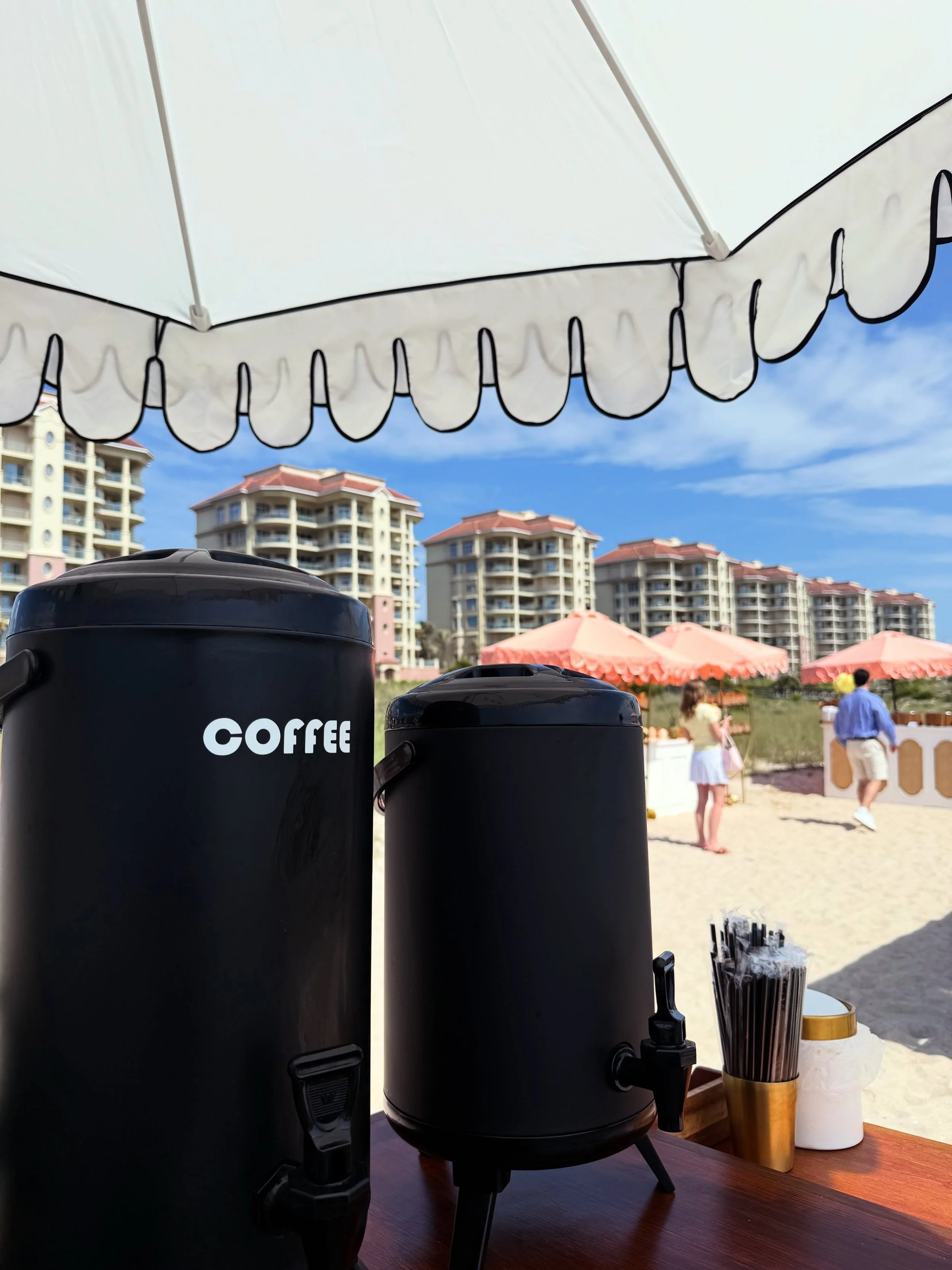 Want COLD BREW ON THE BEACH for your guests? We got YOU COVERED ❣️☀️😎