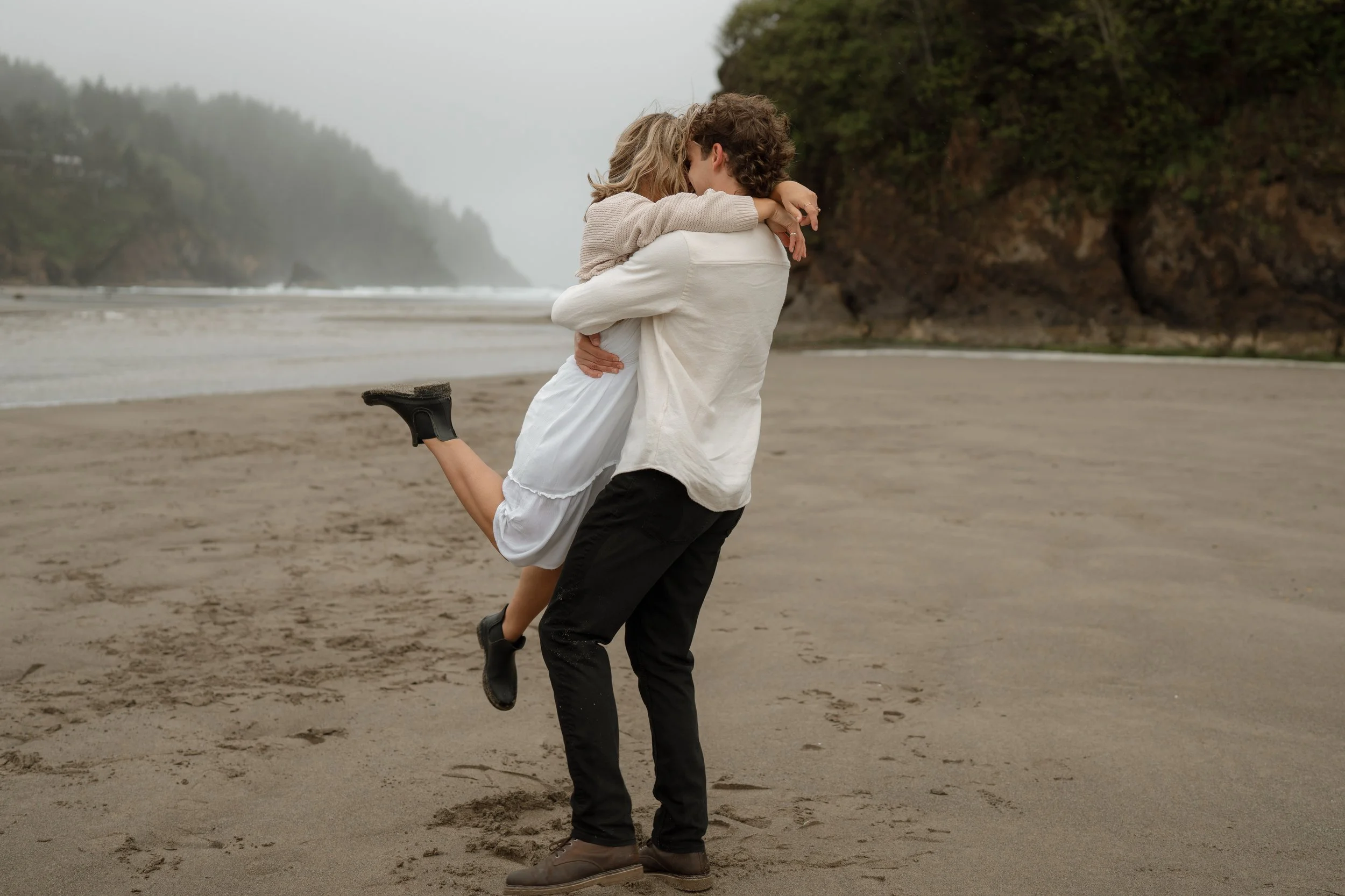Embracing the PNW weather during your Engagement Shoot
