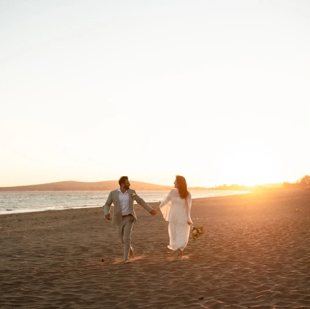 So many laughs and heartwarming moments during this intimate beach wedding. Congratulations, Kunal &amp; Jenna 🤍