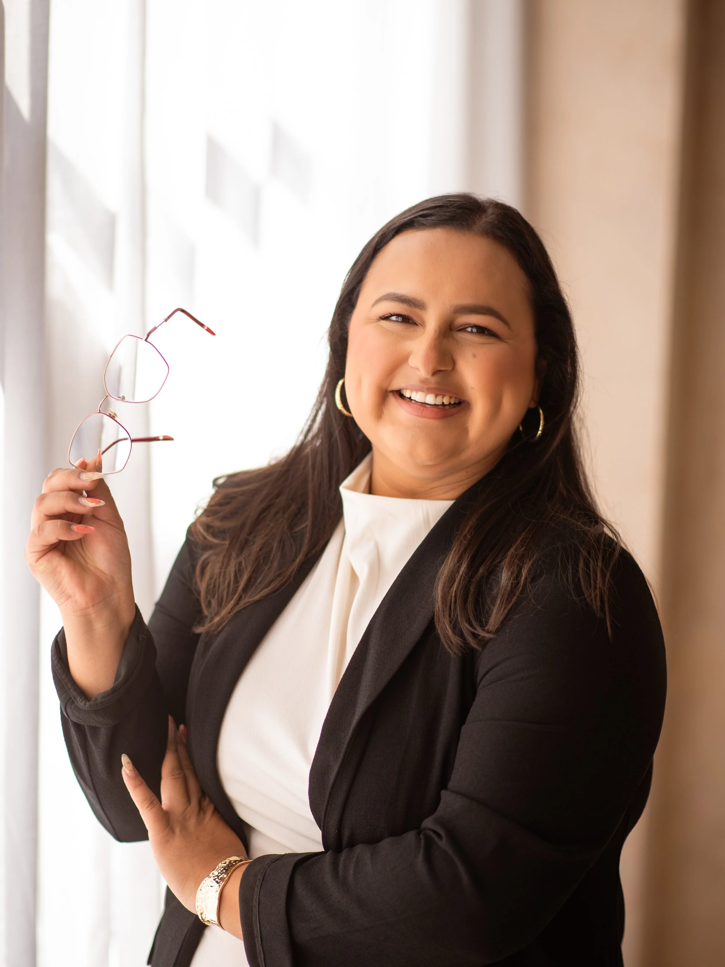Confidence, Kindness, Intelligence ✨
Headshot mini-session with Diana at @thestudioonfourth this weekend 🤍