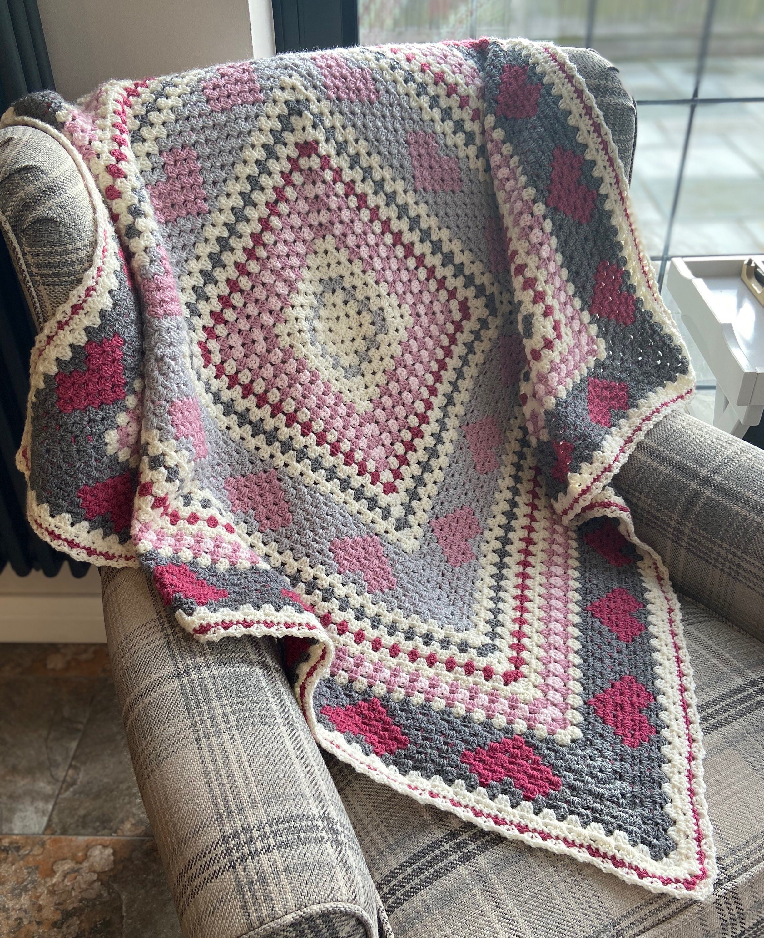 https://i.etsystatic.com/32349470/r/il/ea0818/3491068150/il_fullxfull.3491068150_3p18.jpg