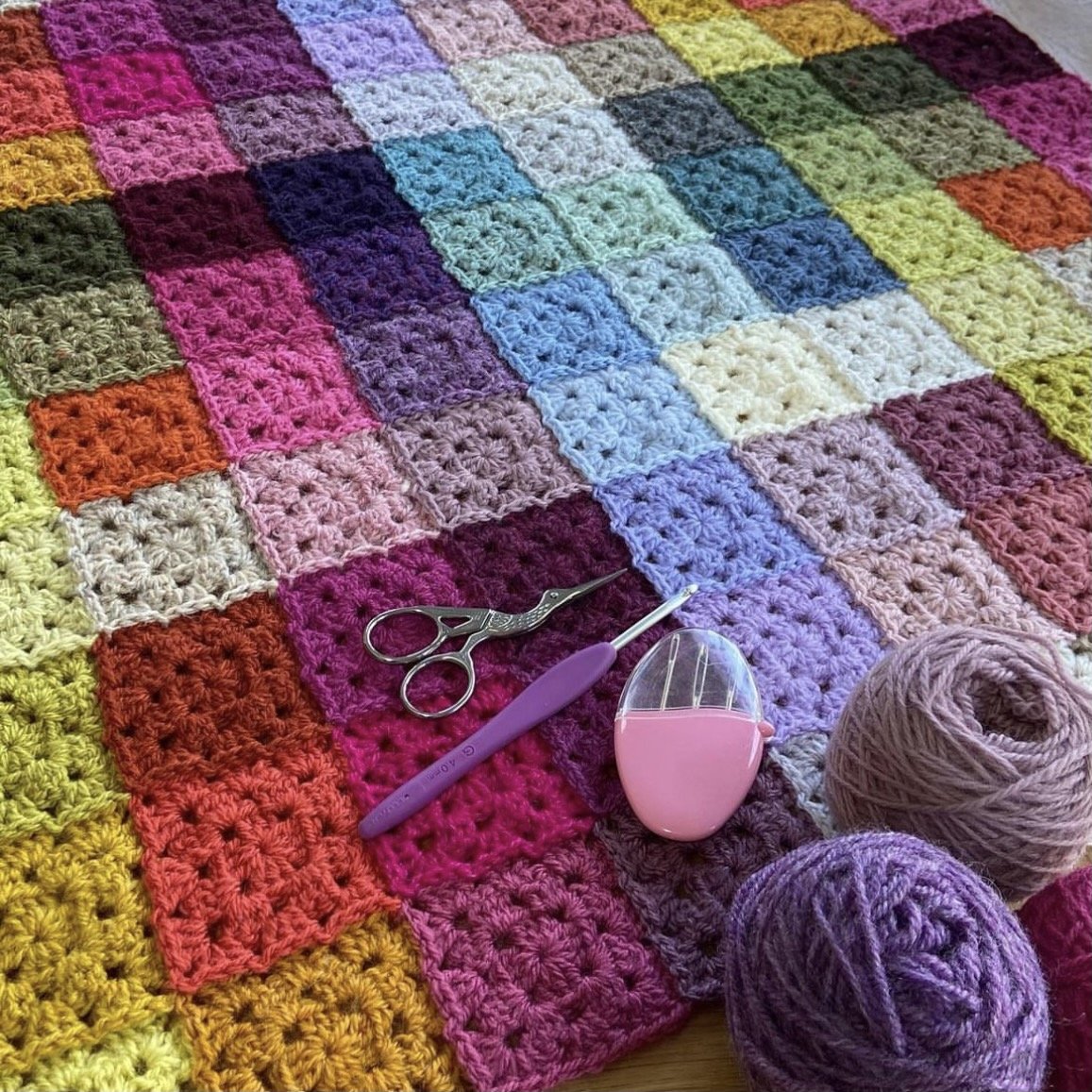 Join as you go' for Granny Squares' — madebyanita