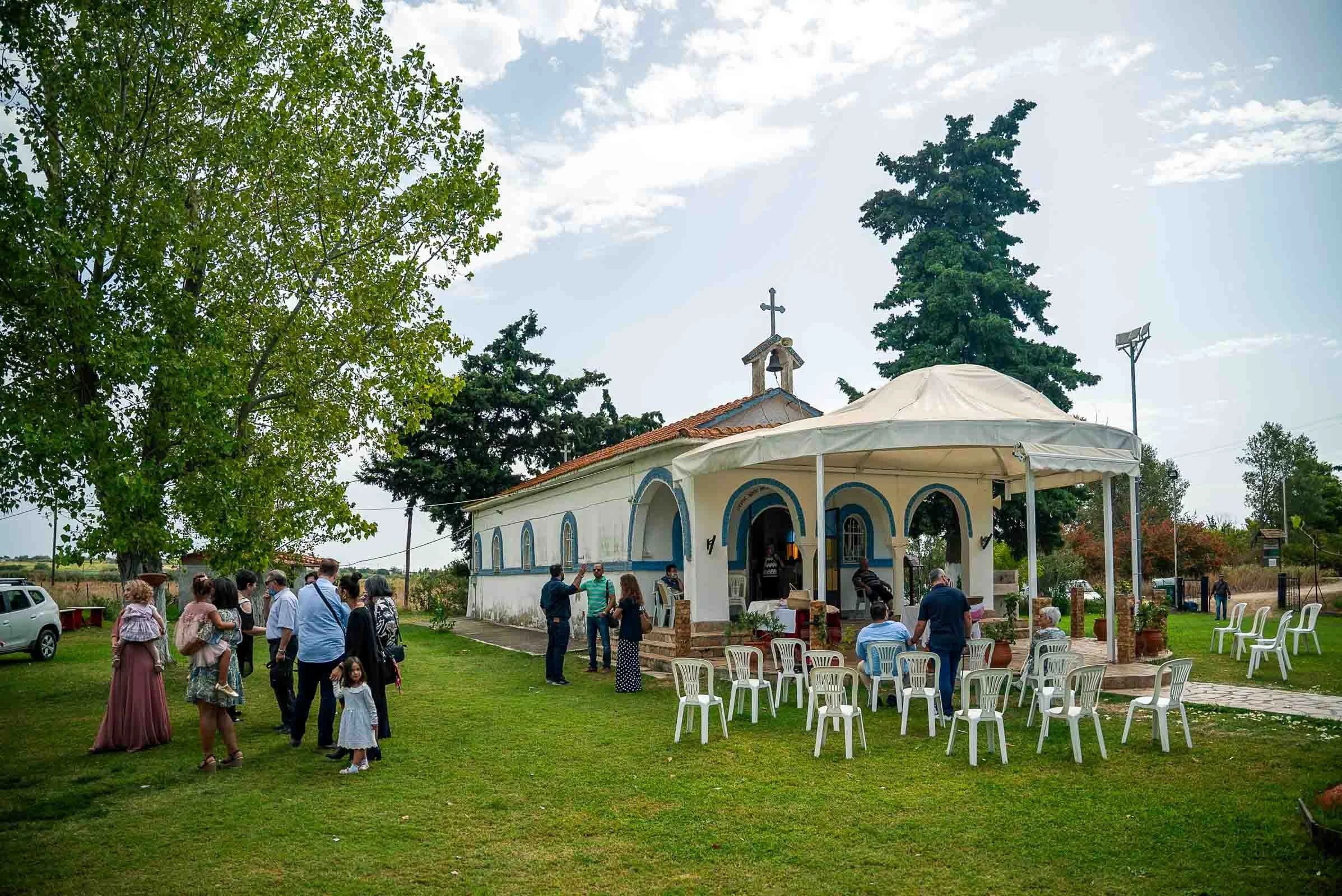 oikonomikos-fotografos-vaptisis-thessaloniki (8).jpg