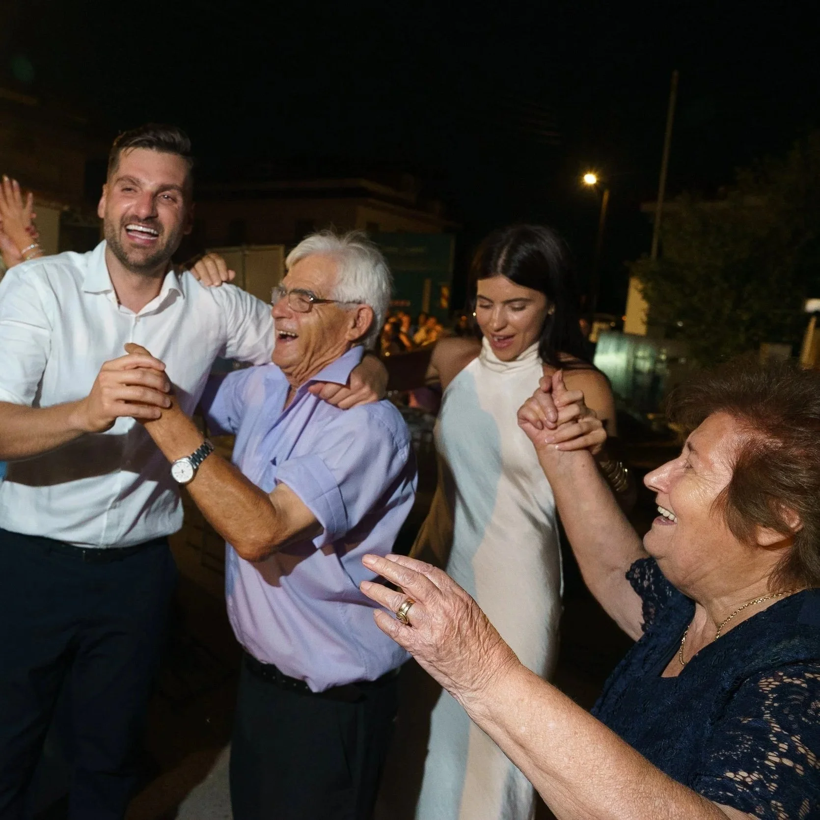 unposed-documentary-wedding-photographer-thessaloniki-70.jpg