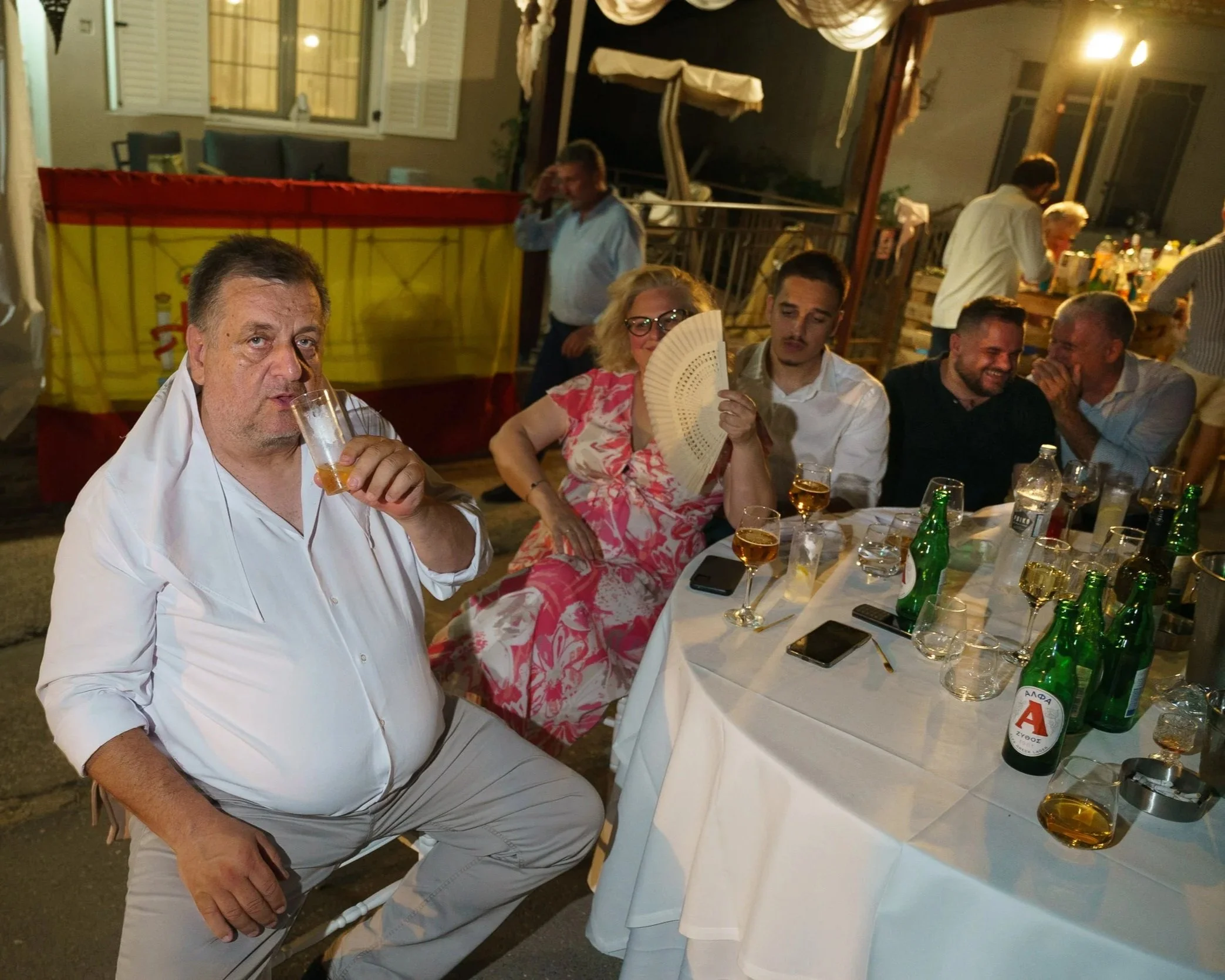 unposed-documentary-wedding-photographer-thessaloniki-147.jpg