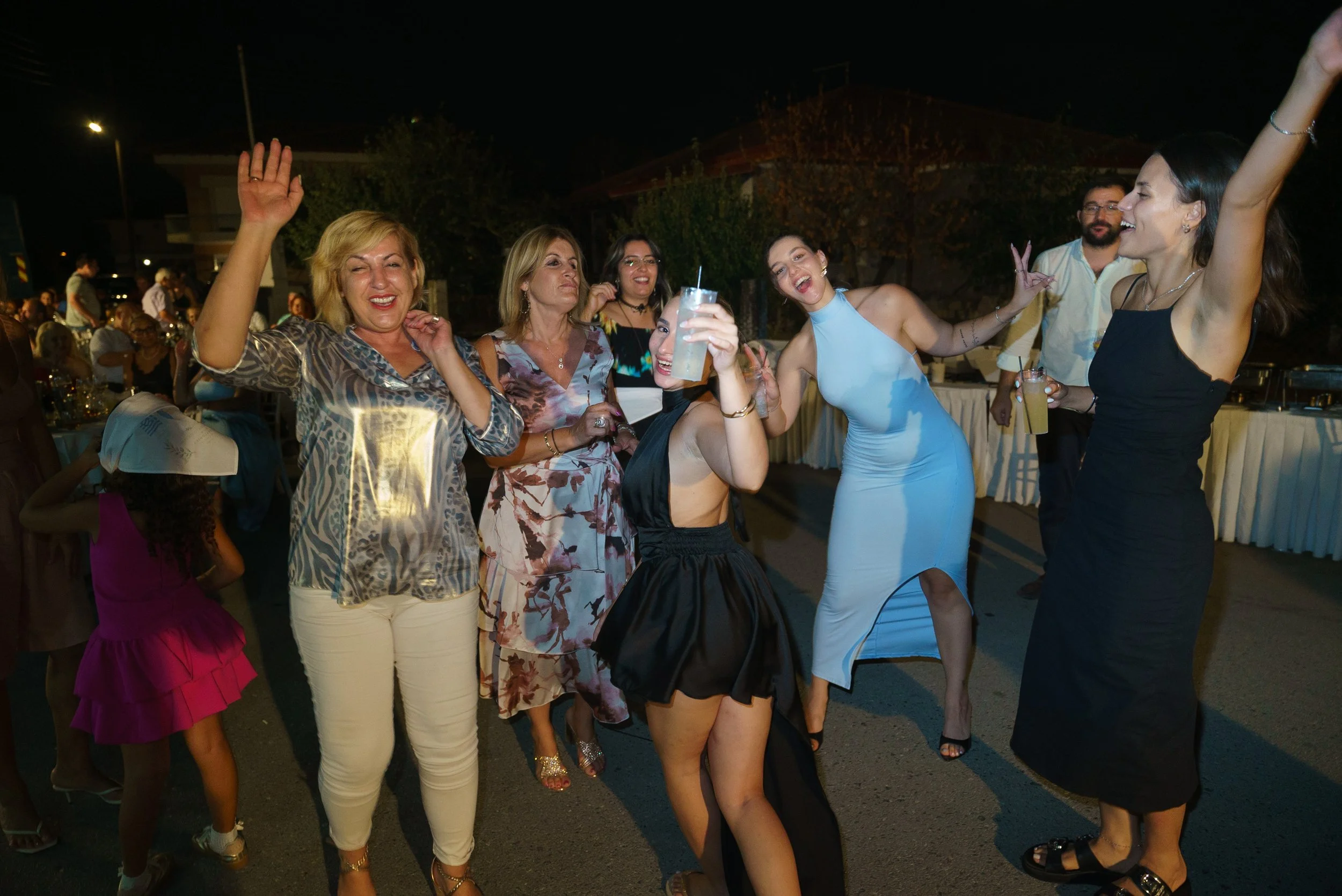 unposed-documentary-wedding-photographer-thessaloniki-136.jpg