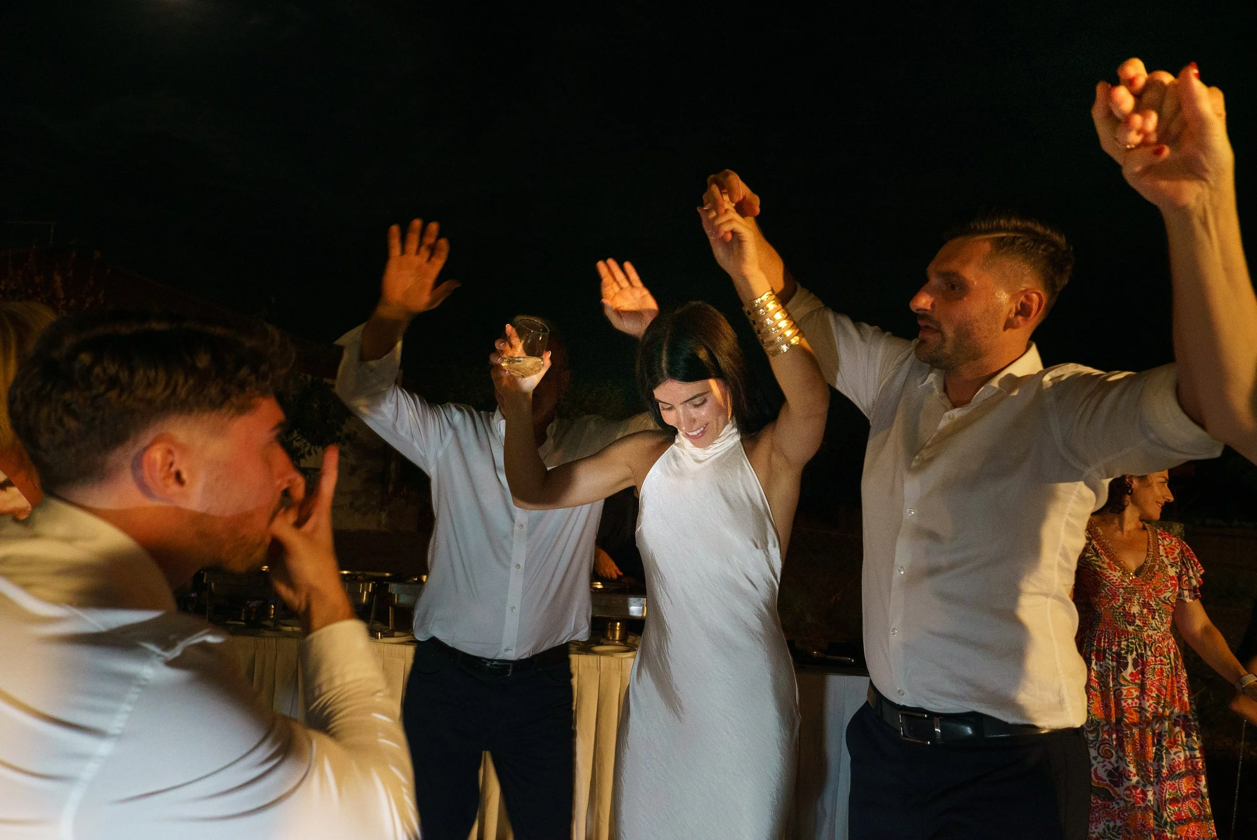 unposed-documentary-wedding-photographer-thessaloniki-64.jpg